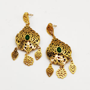 Boucles d'oreilles Torsade Motif Oriental Pierre Verte Pendentifs Orientaux Luxe