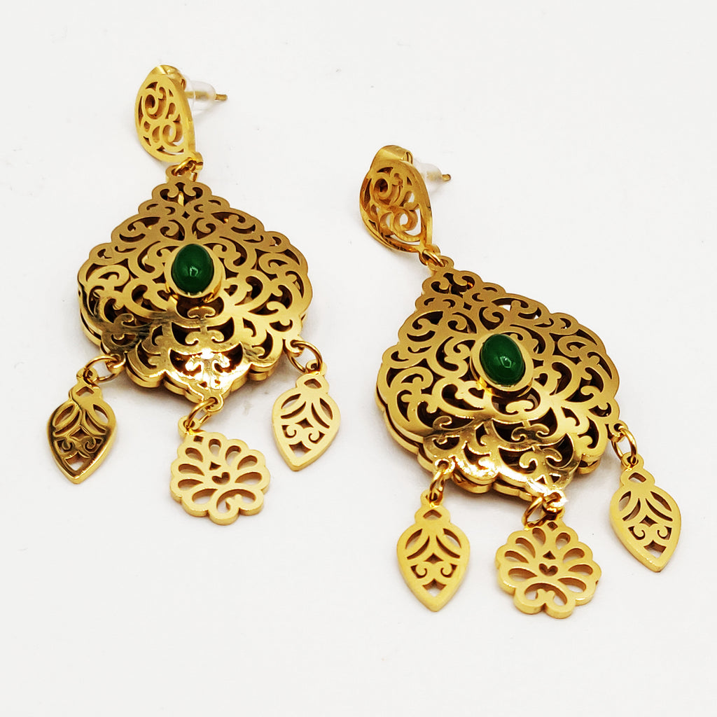 Boucles d'oreilles Torsade Motif Oriental Pierre Verte Pendentifs Orientaux Luxe