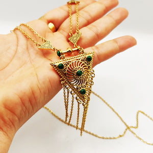 Collier / Sautoir Triangle Motifs Orientaux Pierres Vertes Luxe