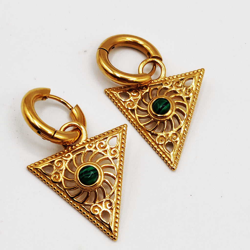 Boucles d'oreilles Triangle Motifs Orientaux Pierres Vertes Luxe