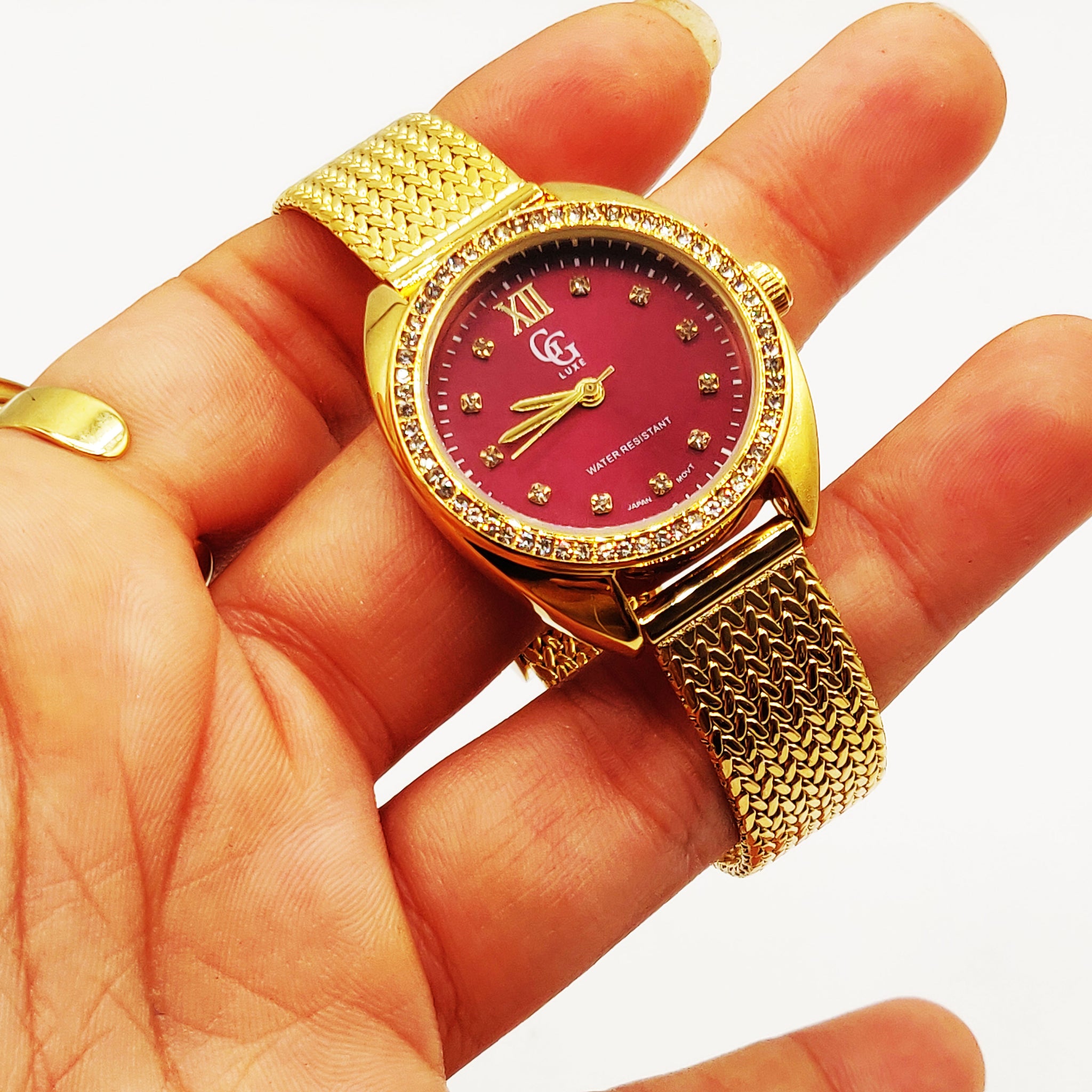 Montre GG Luxe FA1692 Fond Bordeaux Bracelet Doré