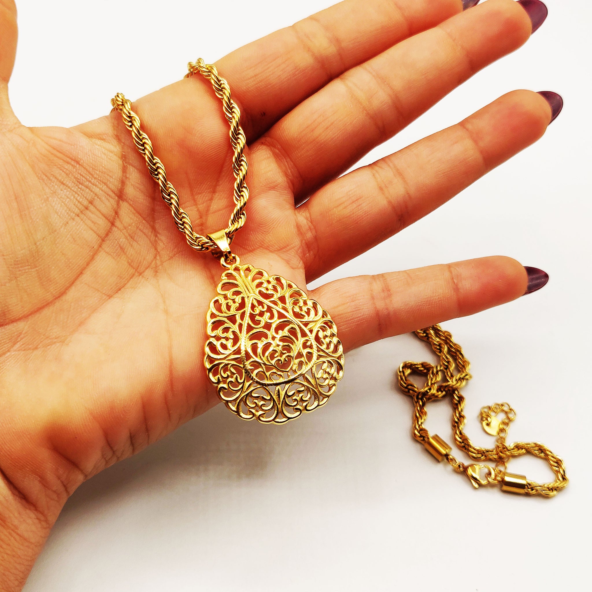 Collier / Sautoir Goutte Motifs Orientaux Luxe