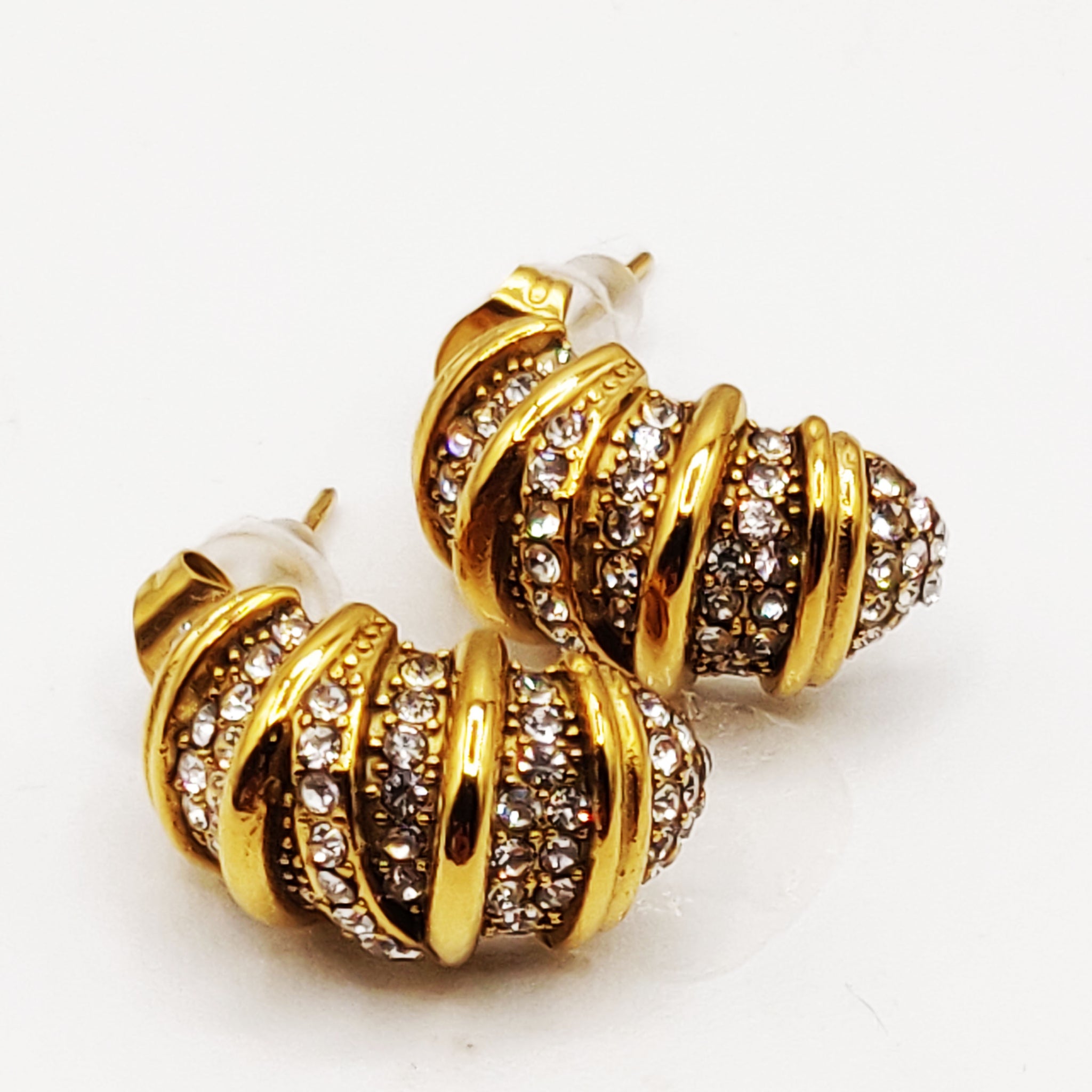 Boucles d'oreilles Torsade Dorée et Cristaux Luxe