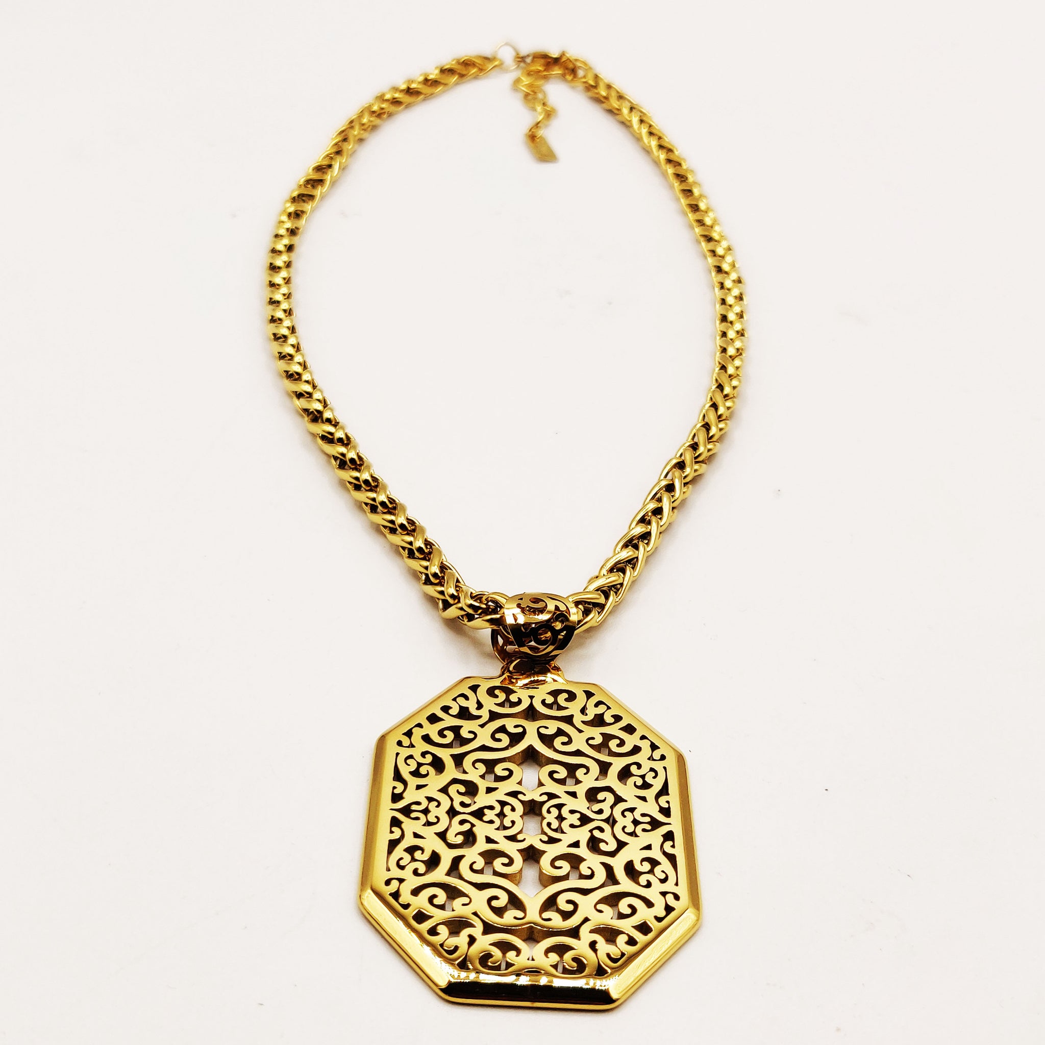 Collier Torsade Grand Cadran Motifs Orientaux Luxe