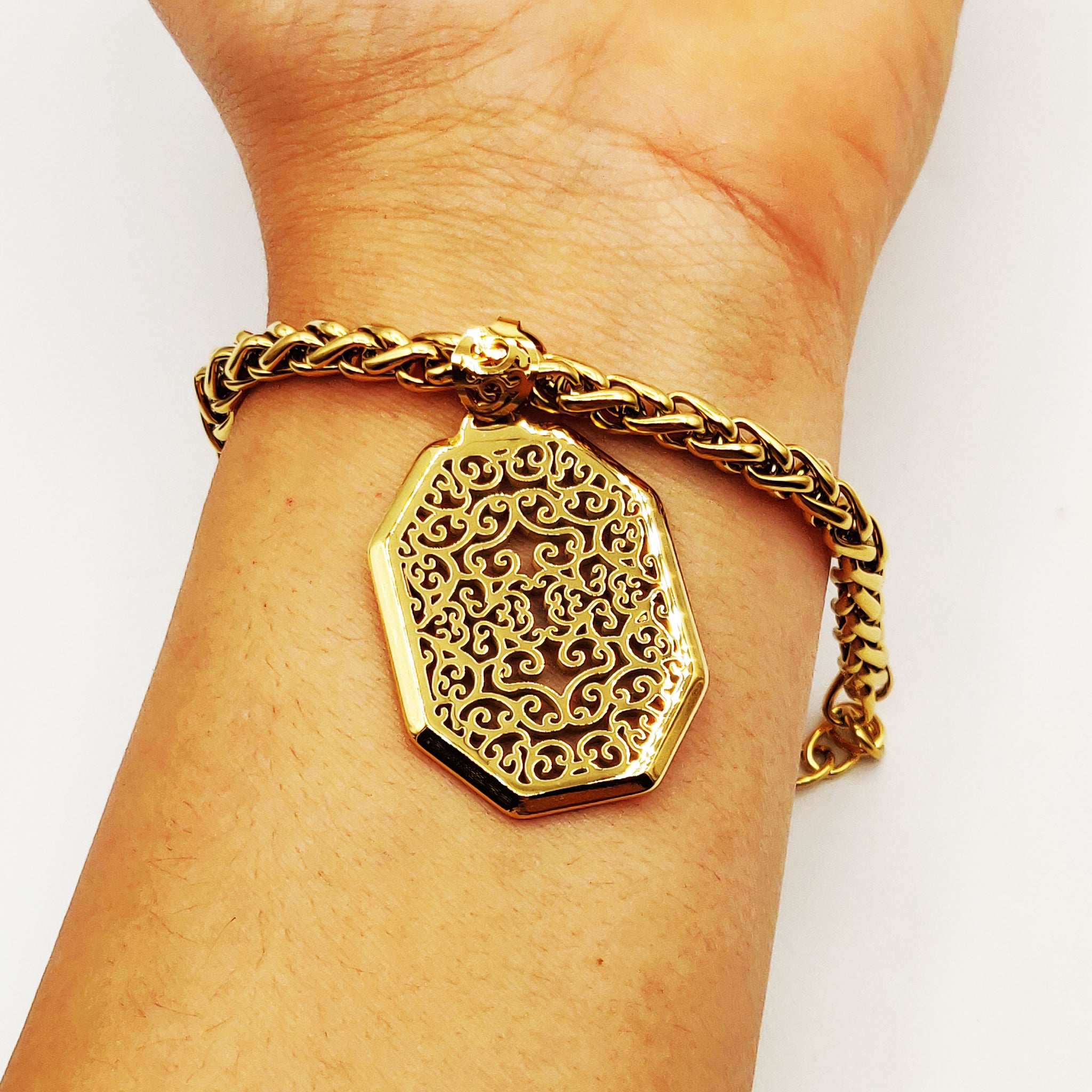 Bracelet Torsade Grand Cadran Motifs Orientaux Luxe