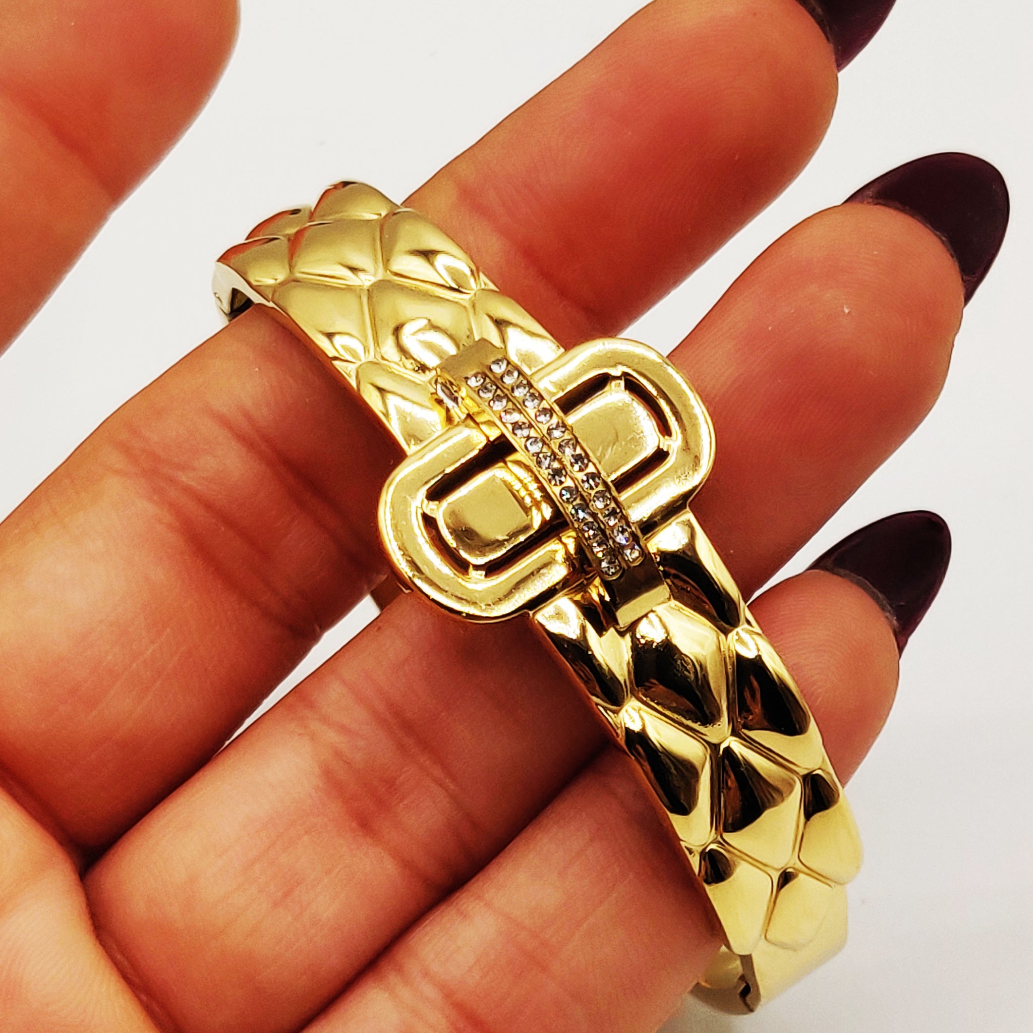 Bracelet Rigide Matelassé Motif Ovale Cristaux Luxe