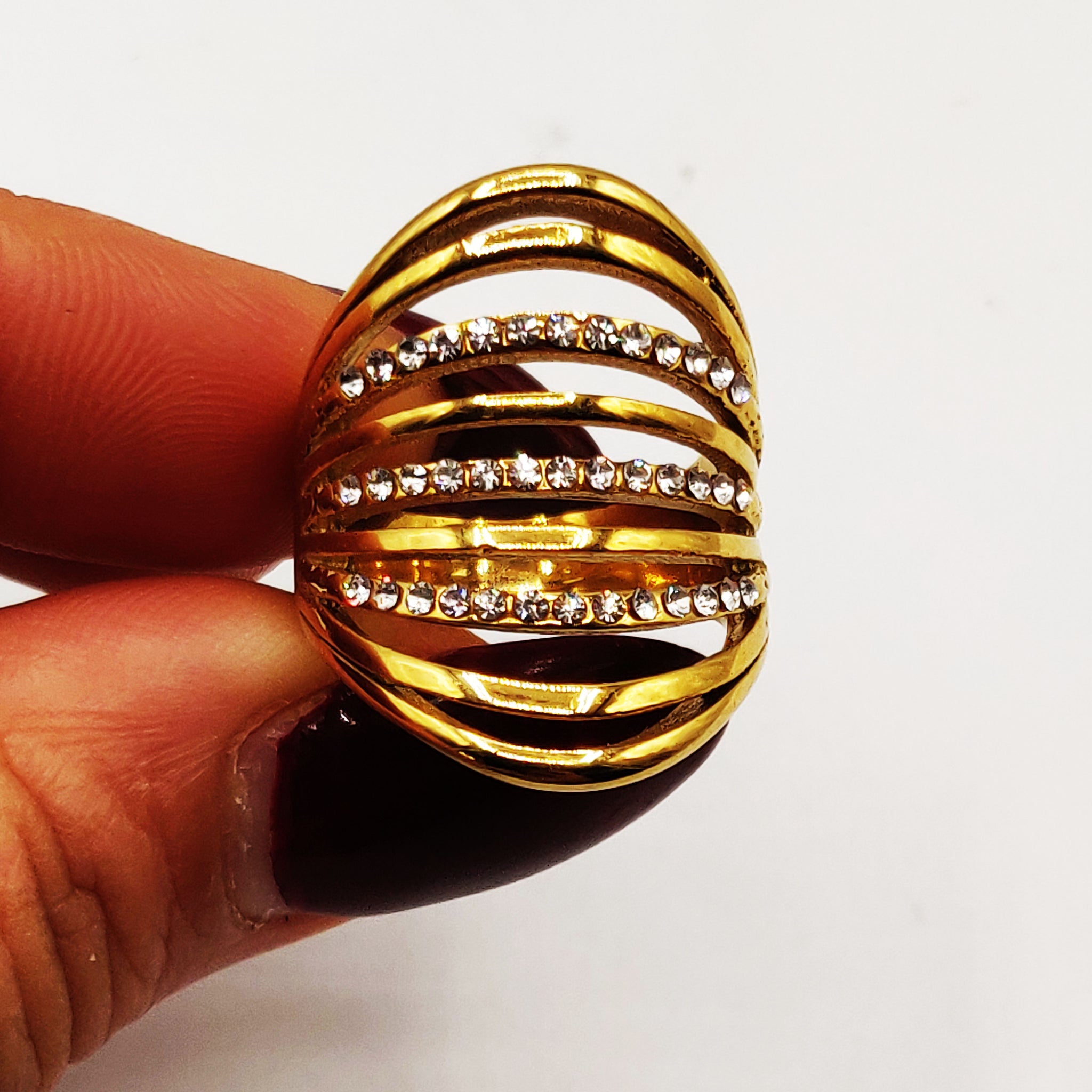 Bague 9 Lignes Dorées et Cristaux Luxe