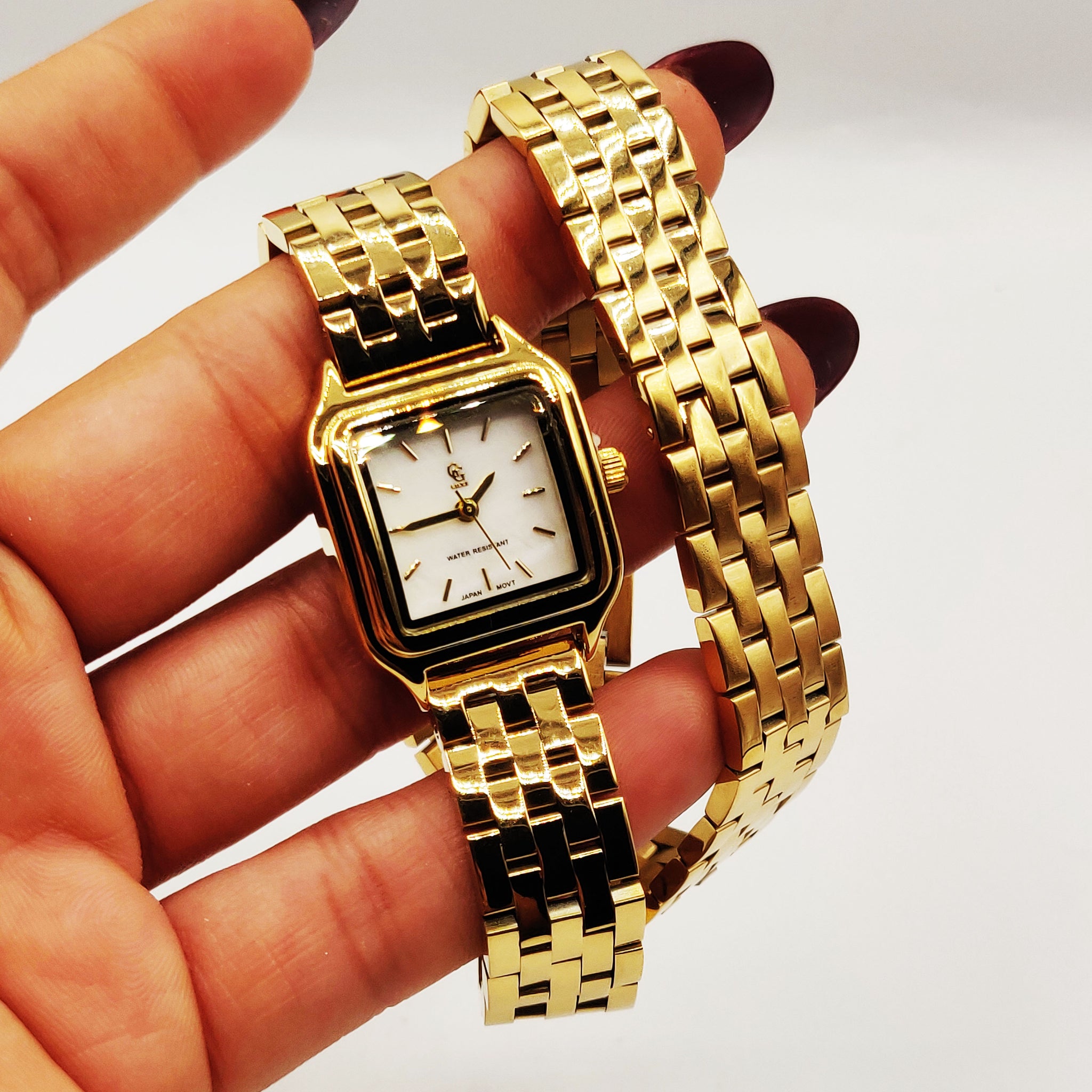 Montre GG Luxe q88376 Fond Blanc Double Bracelet