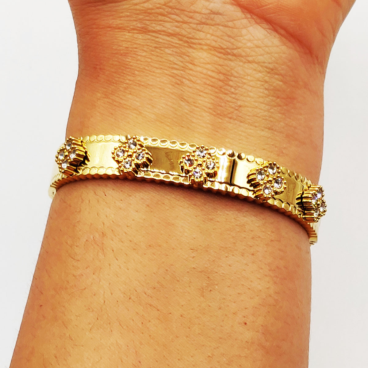 Bracelet Rigide Trèfles 4 Cristaux Sortant Luxe