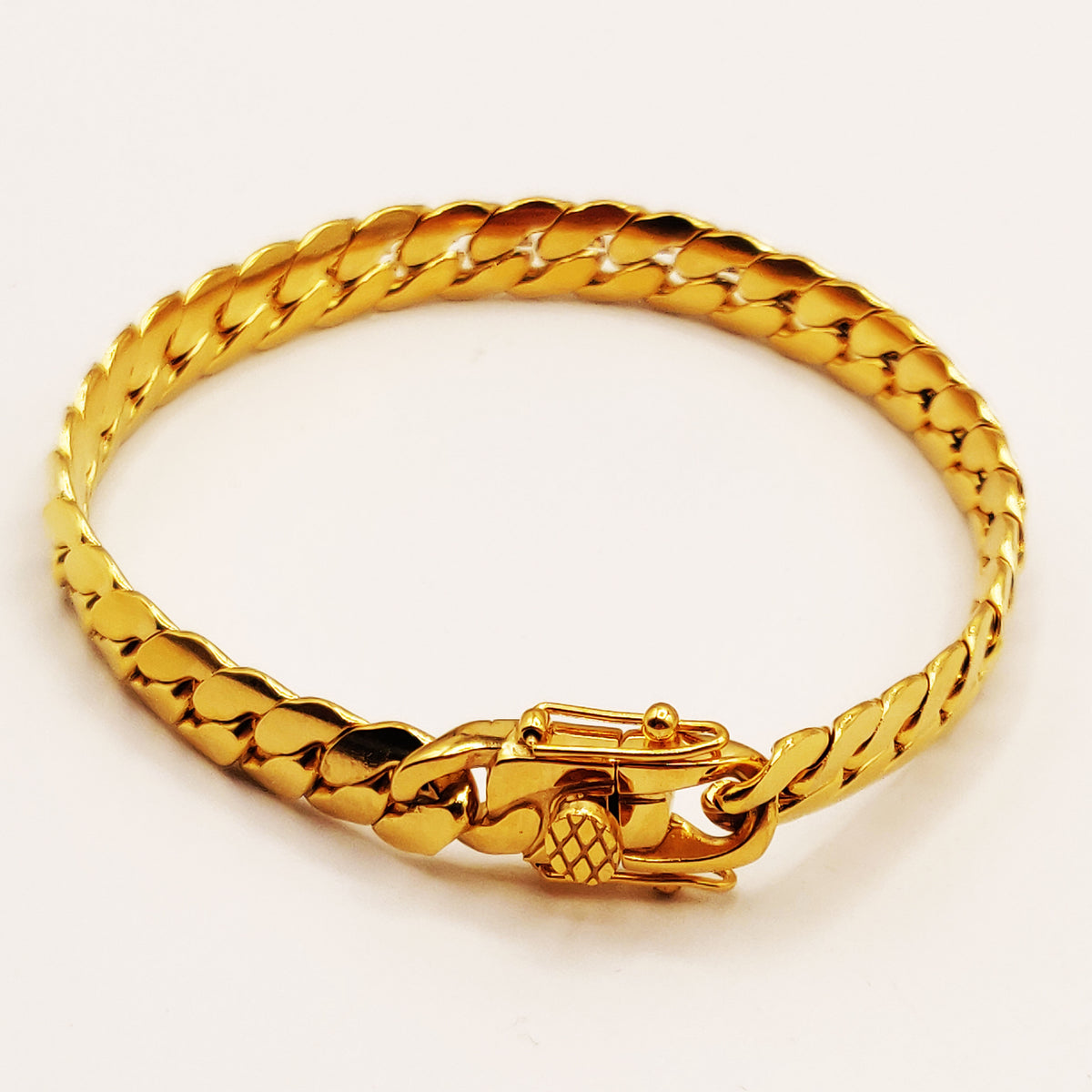 Bracelet Tresse Resserrée Fermeture Originale Luxe