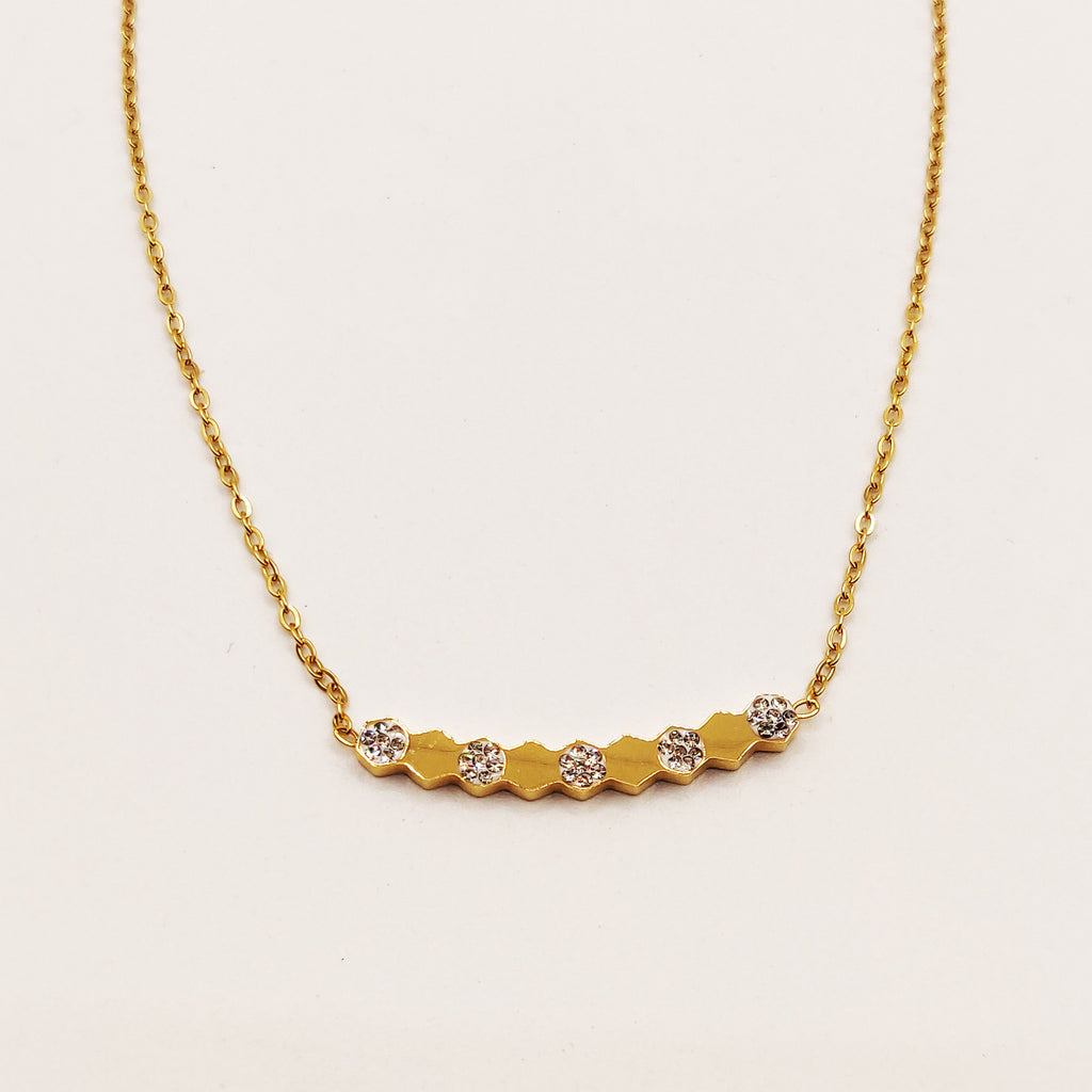 Collier Ligne Hexagones Dorés et Cristaux Luxe