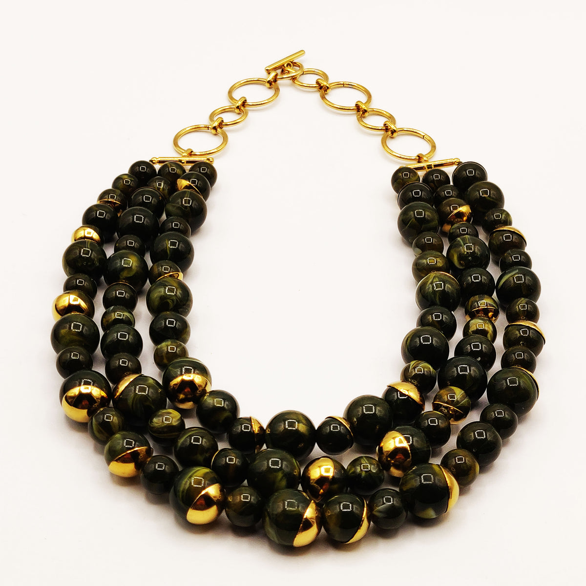 Collier Triple Rangs Perles d'imitation Kaki et Dorées Luxe