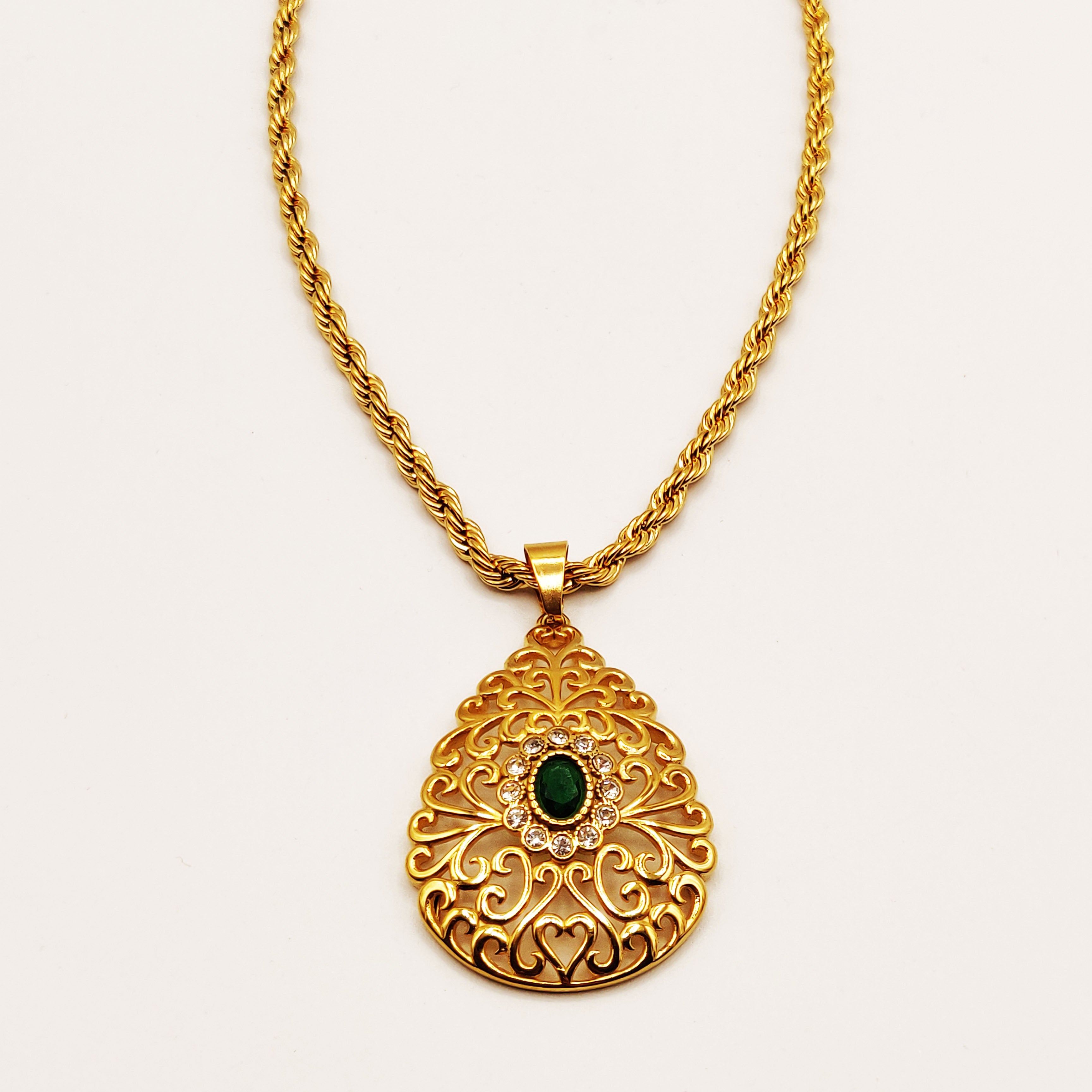 Collier Torsade Grande Goutte Motifs Orientaux Pierre Verte Luxe