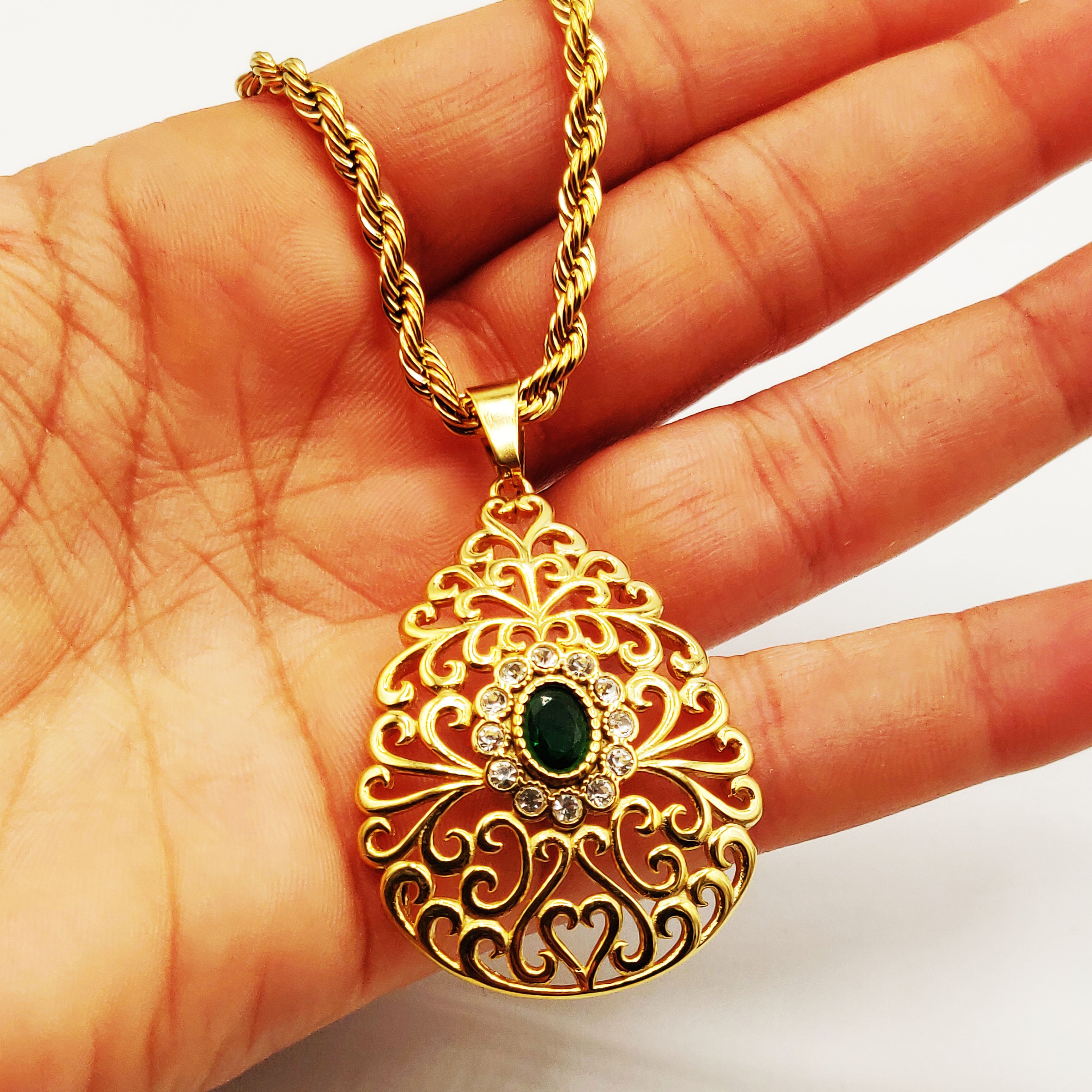 Collier Torsade Grande Goutte Motifs Orientaux Pierre Verte Luxe
