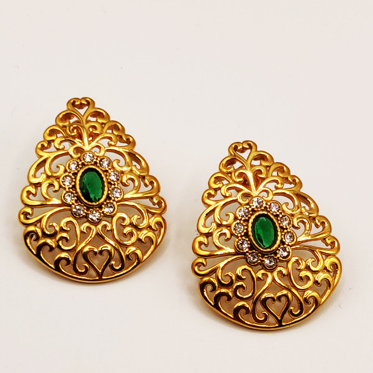 Boucles d'oreilles Torsade Grande Goutte Motifs Orientaux Pierre Verte Luxe