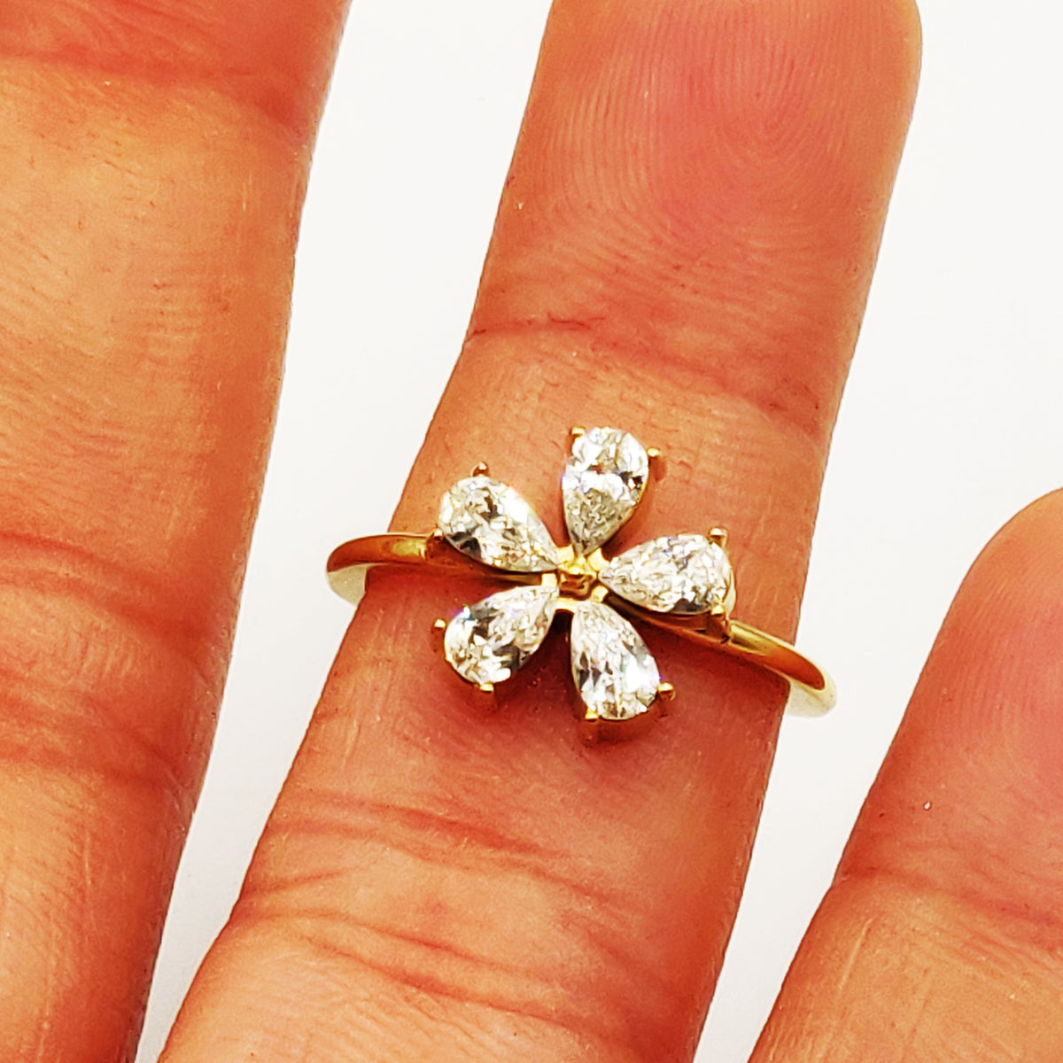 Bague Grande Marguerite 5 Cristaux Luxe