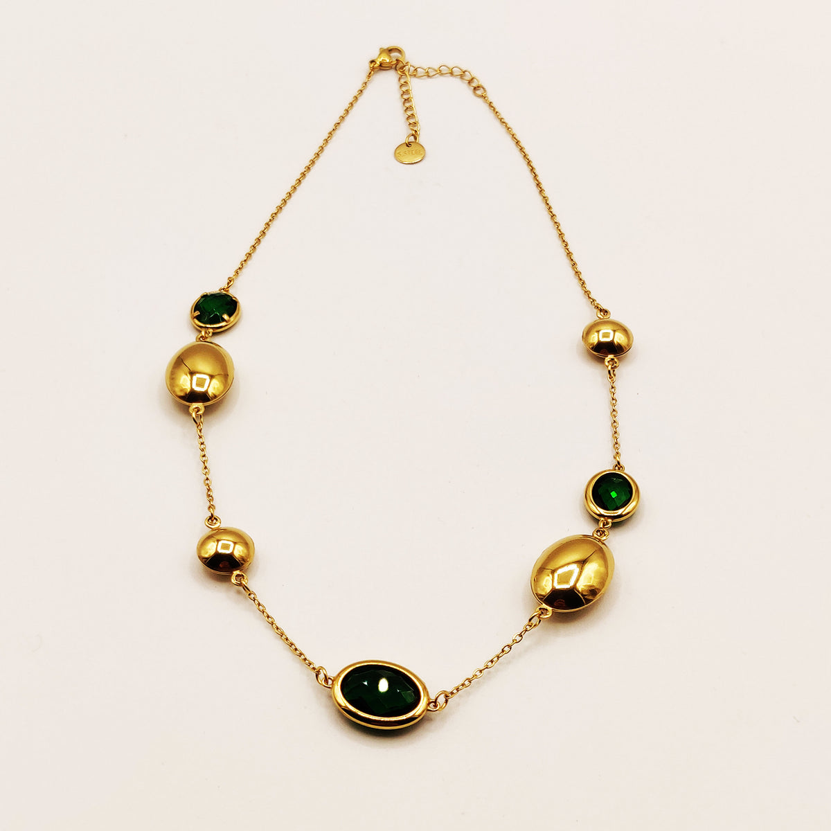 Collier Multi Ovales Dorés et Verts Luxe