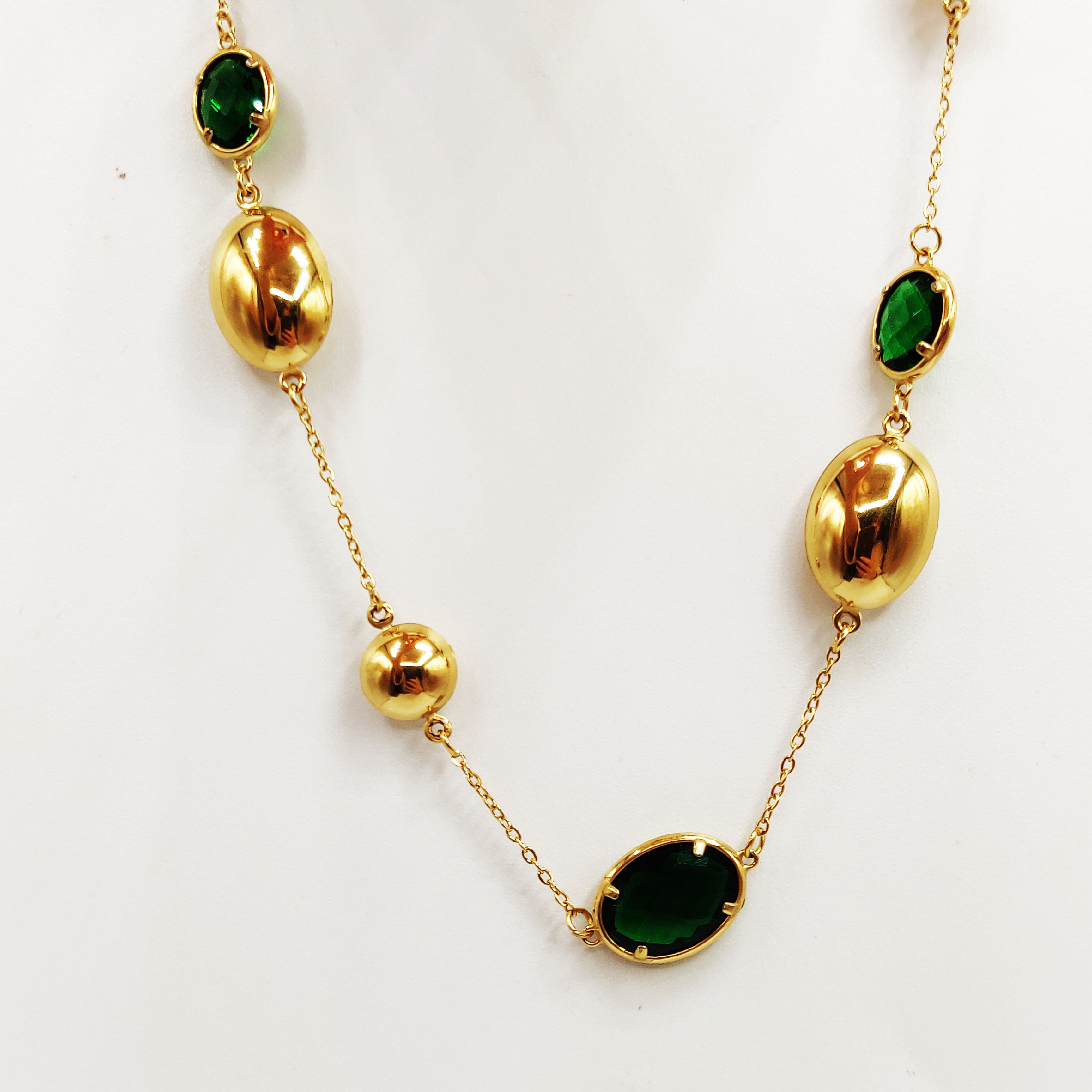 Collier Multi Ovales Dorés et Verts Luxe