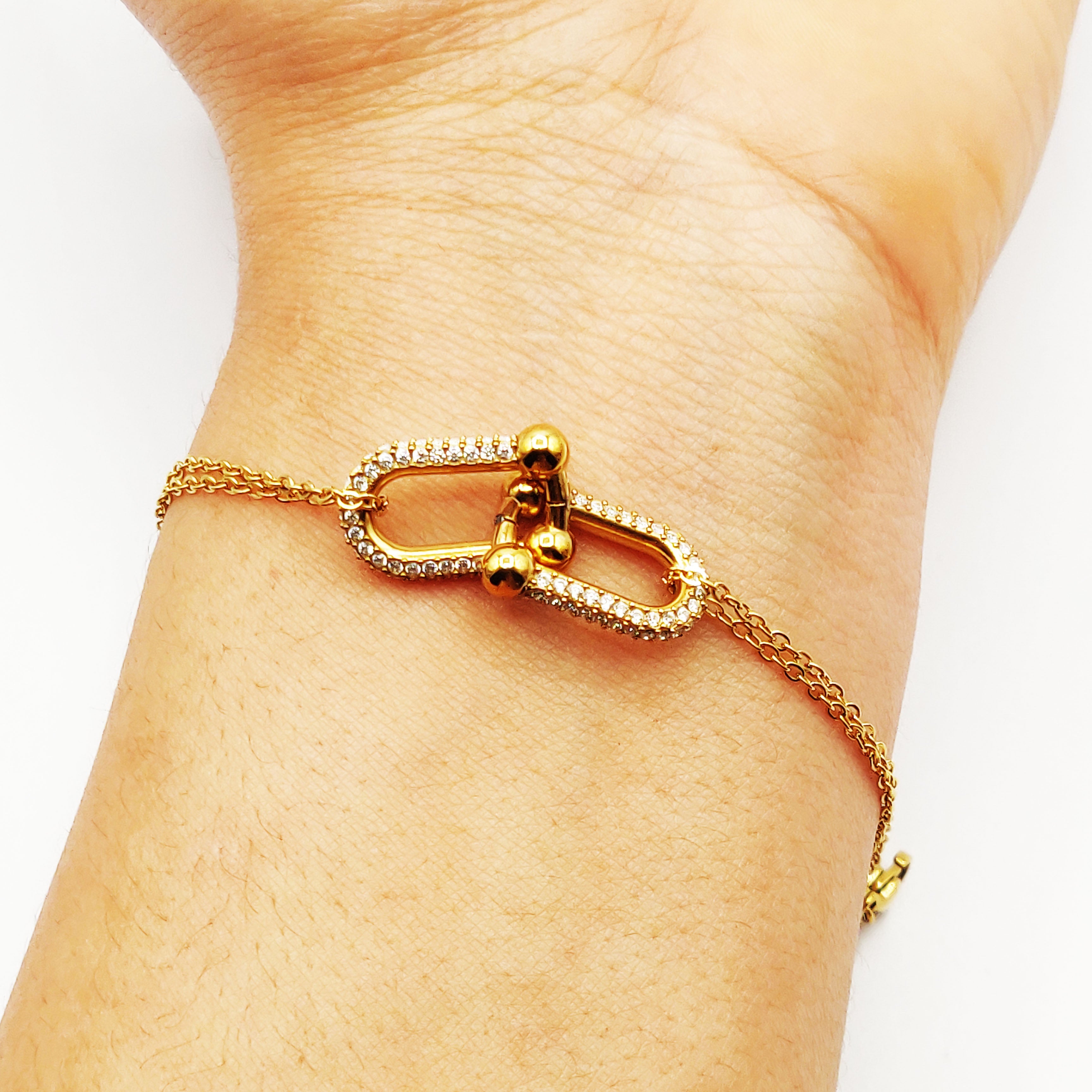 Bracelet Chaîne Double Pendentif Double T Luxe Cristaux
