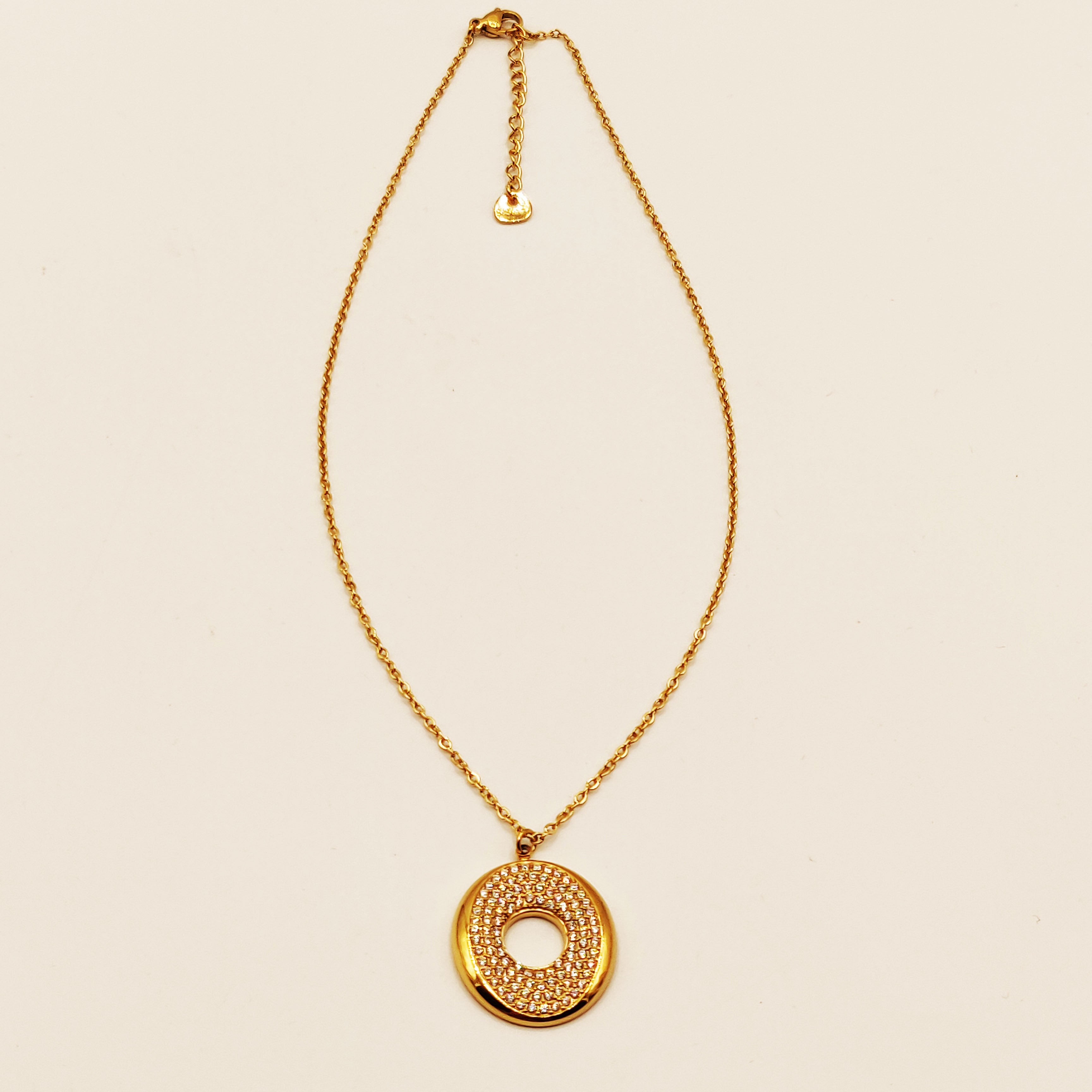 Collier Pendentif Ovale Multi Cristaux Luxe
