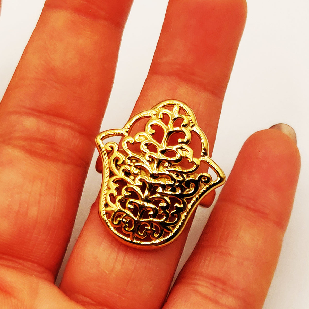 Bague Torsade Pendentif Main de Fatma Motifs Orientaux Luxe