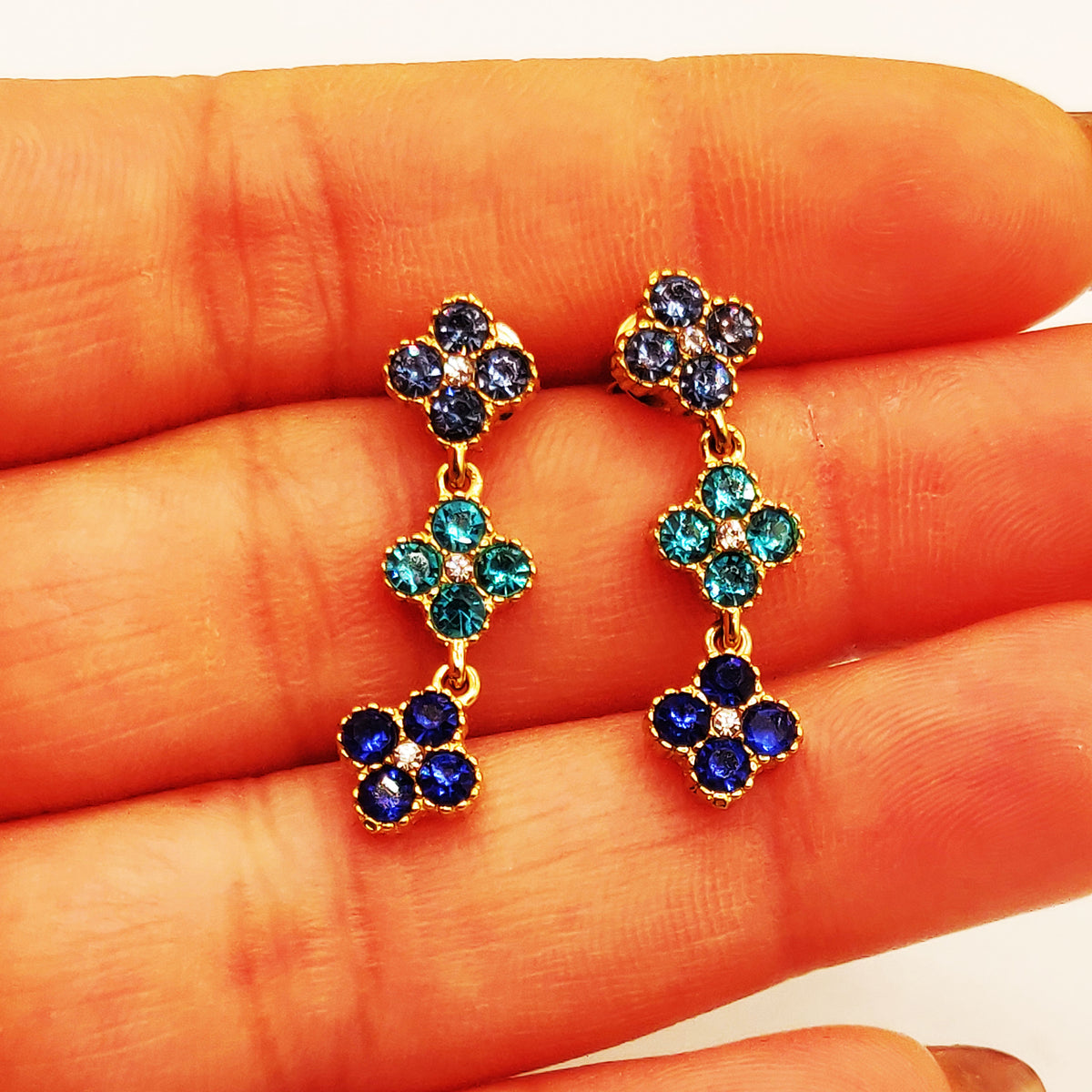 Boucles d'oreilles Trèfles Cristaux Nuances de Bleu Luxe