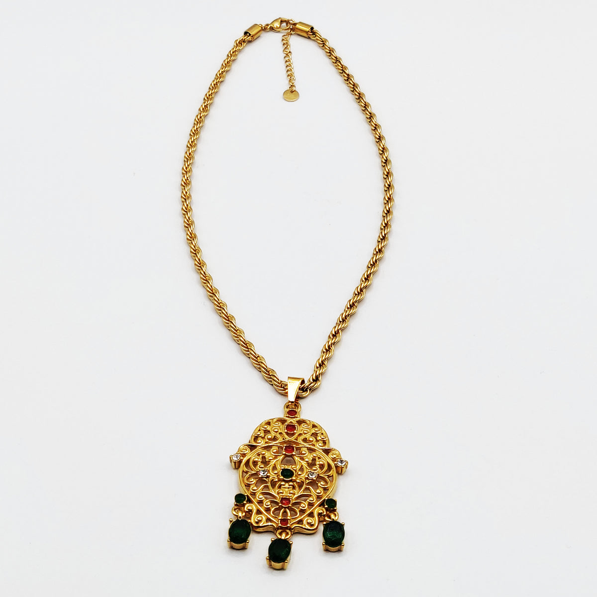Collier Torsade Grand Coeur Oriental Cristaux Verts et Rouges Luxe