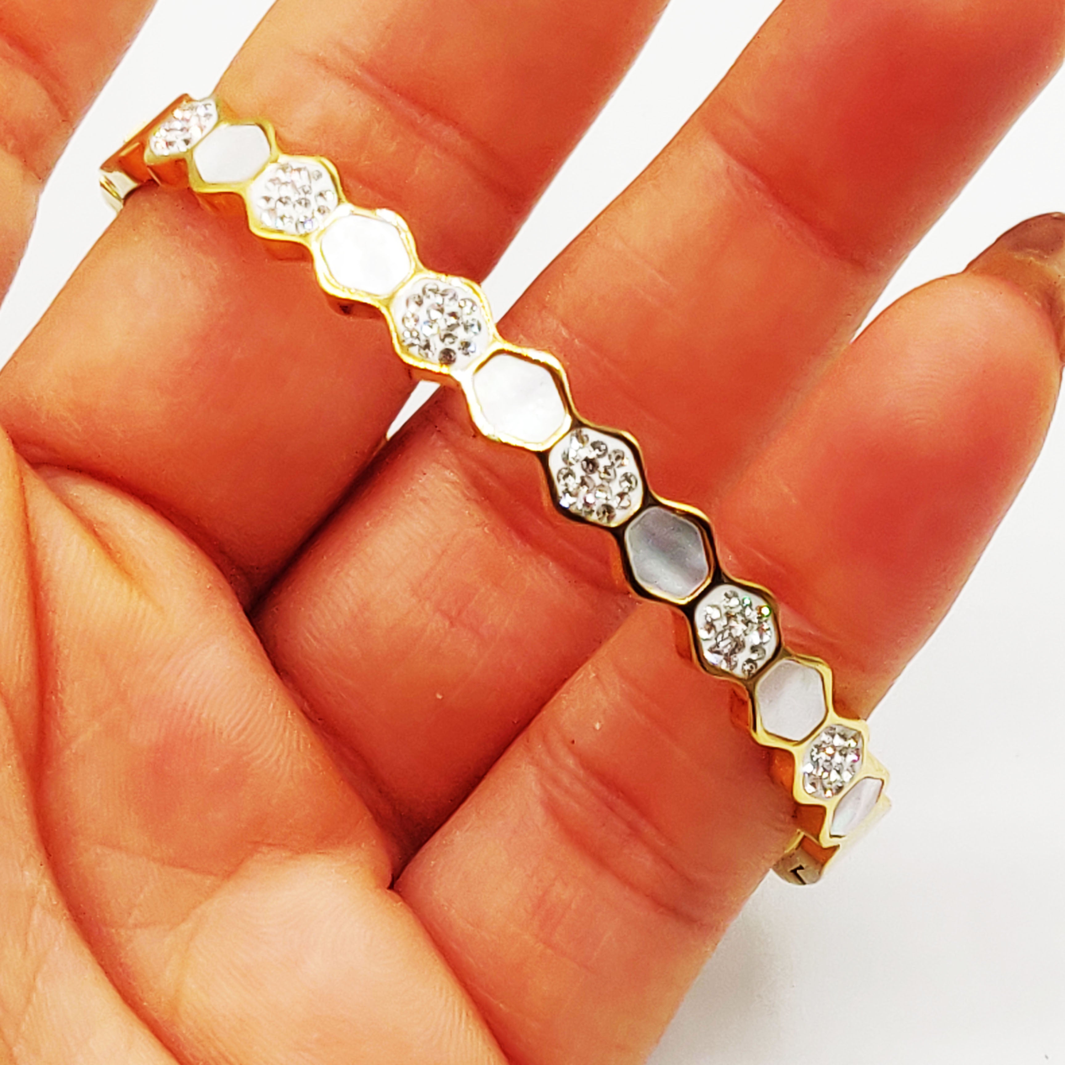 Bracelet Rigide Multi Hexagones Cristaux et Blancs Nacrés Luxe