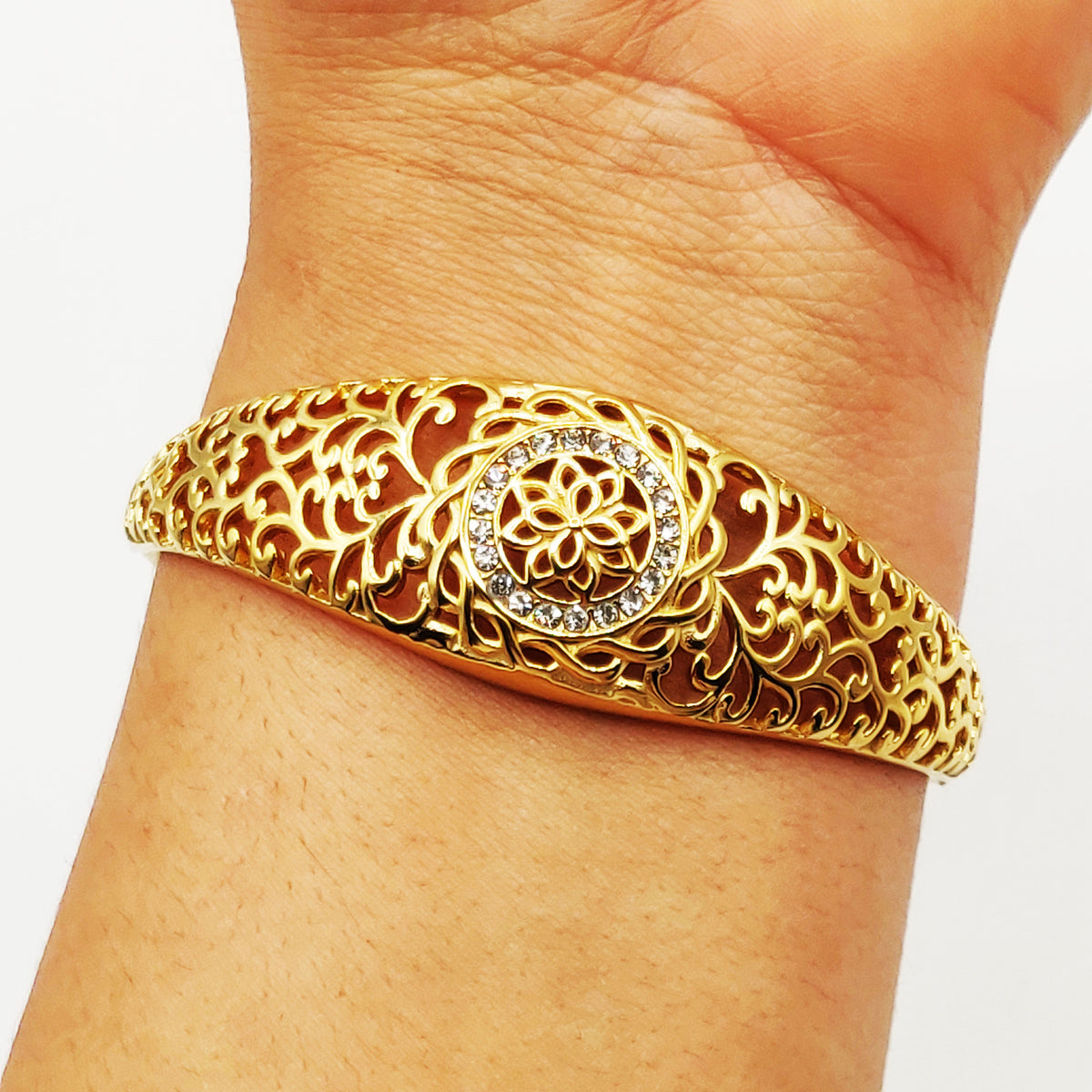 Bracelet Rigide Pendentif Rosace Tour Cristaux et Torsade Luxe