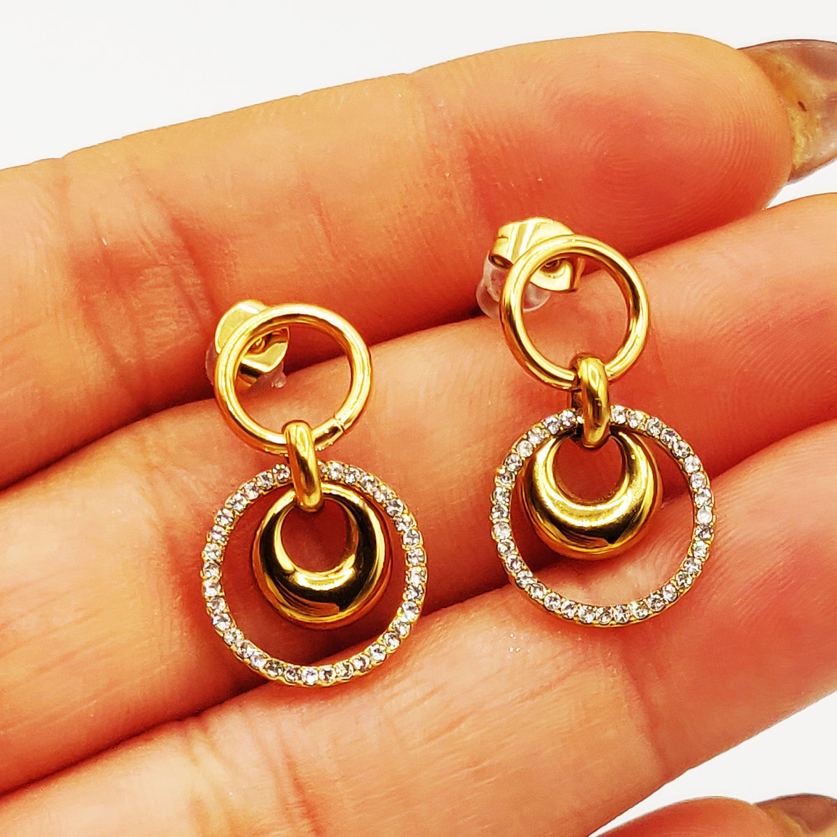 Boucles d'oreilles Double Anneaux Bombé Cristaux Luxe