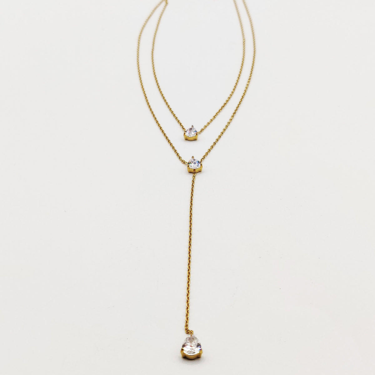 Collier Triple Cristaux Gouttes Descendant