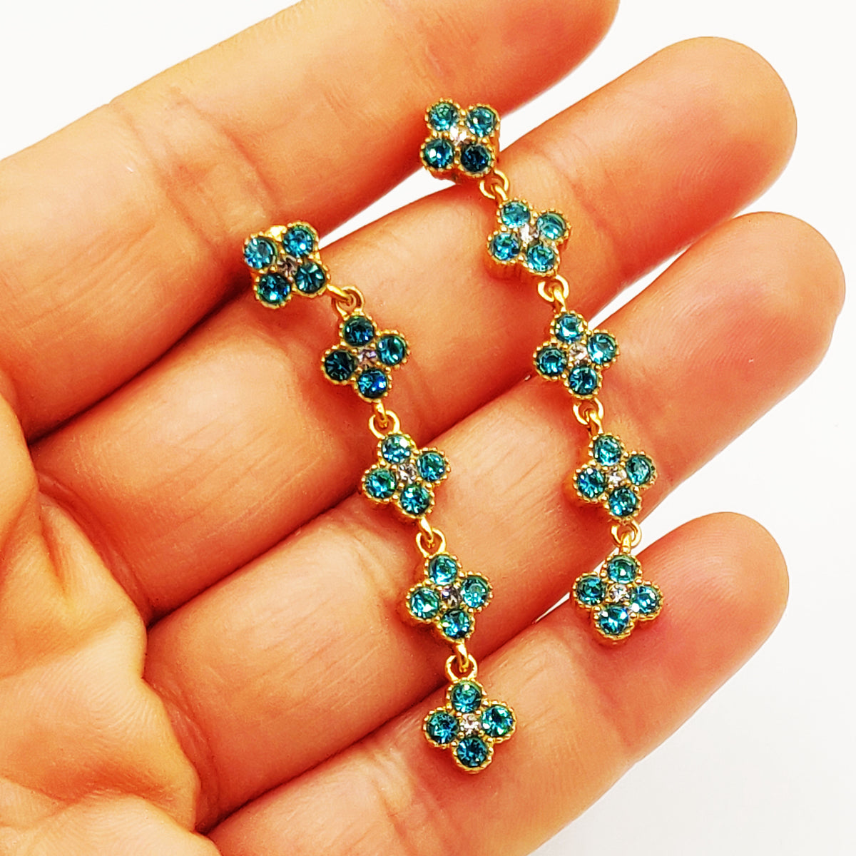 Boucles d'oreilles Multi Trèfles Cristaux Bleus Clairs Luxe