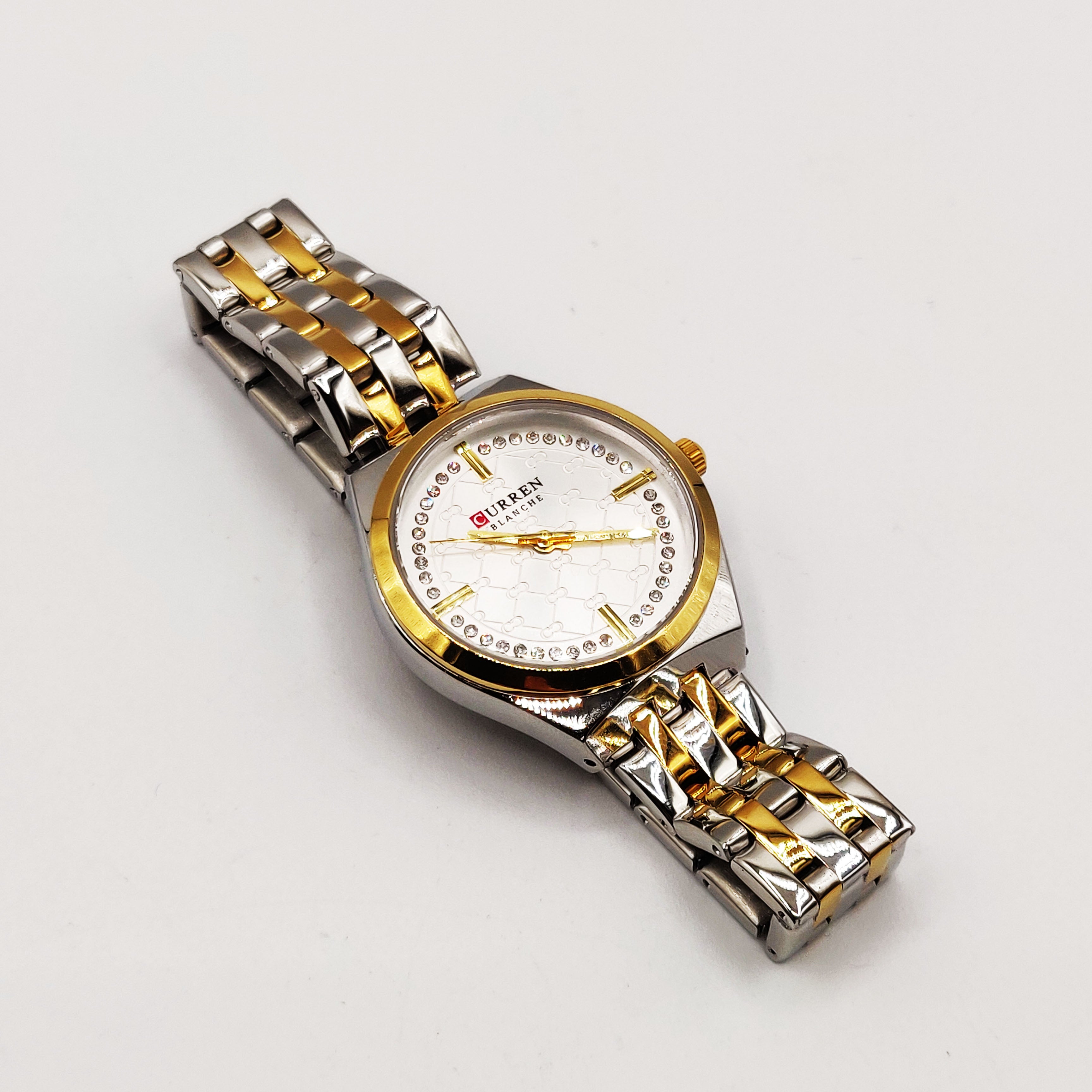 Montre Curren C9096L Fond Blanc