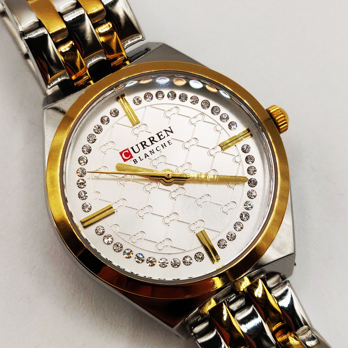 Montre Curren C9096L Fond Blanc