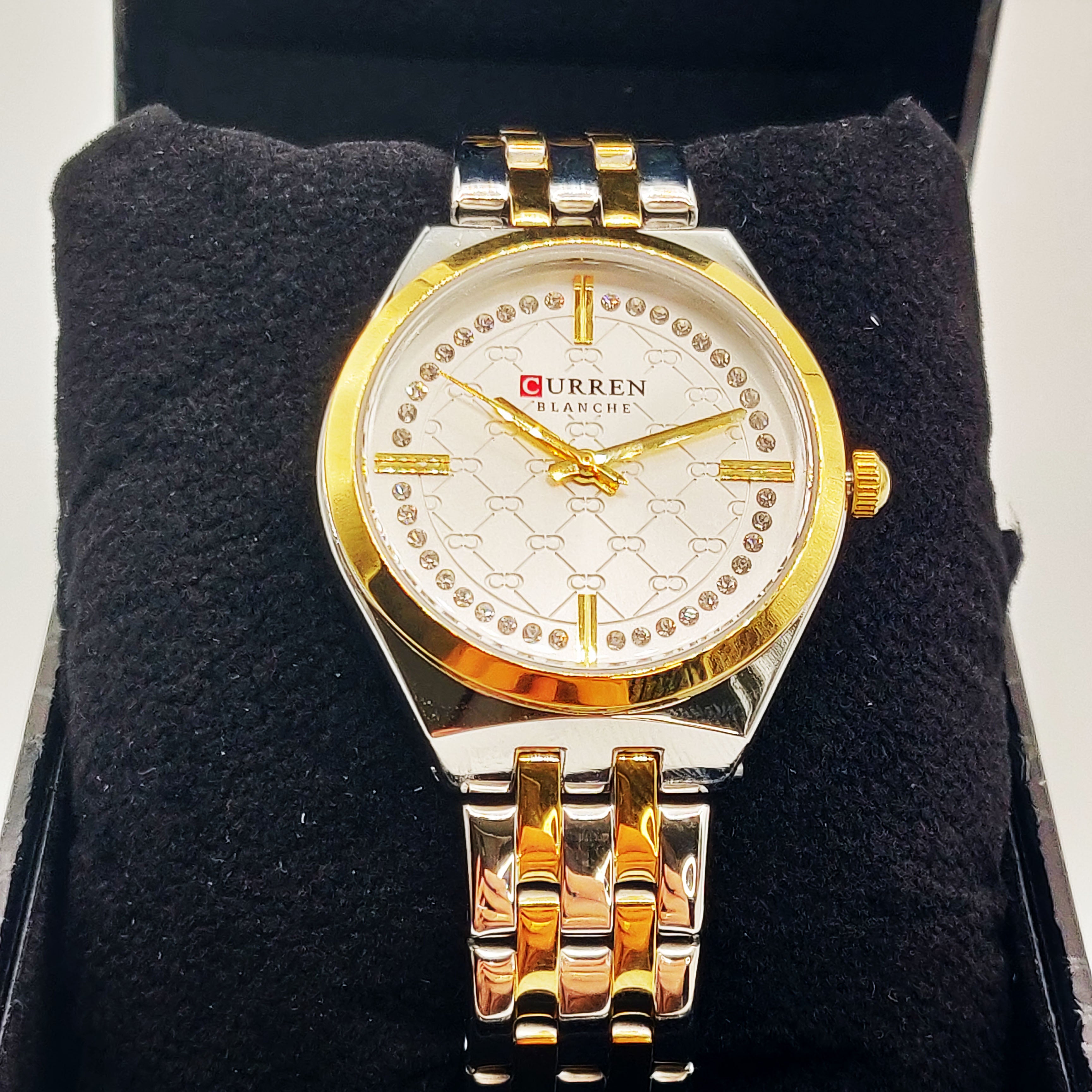Montre Curren C9096L Fond Blanc