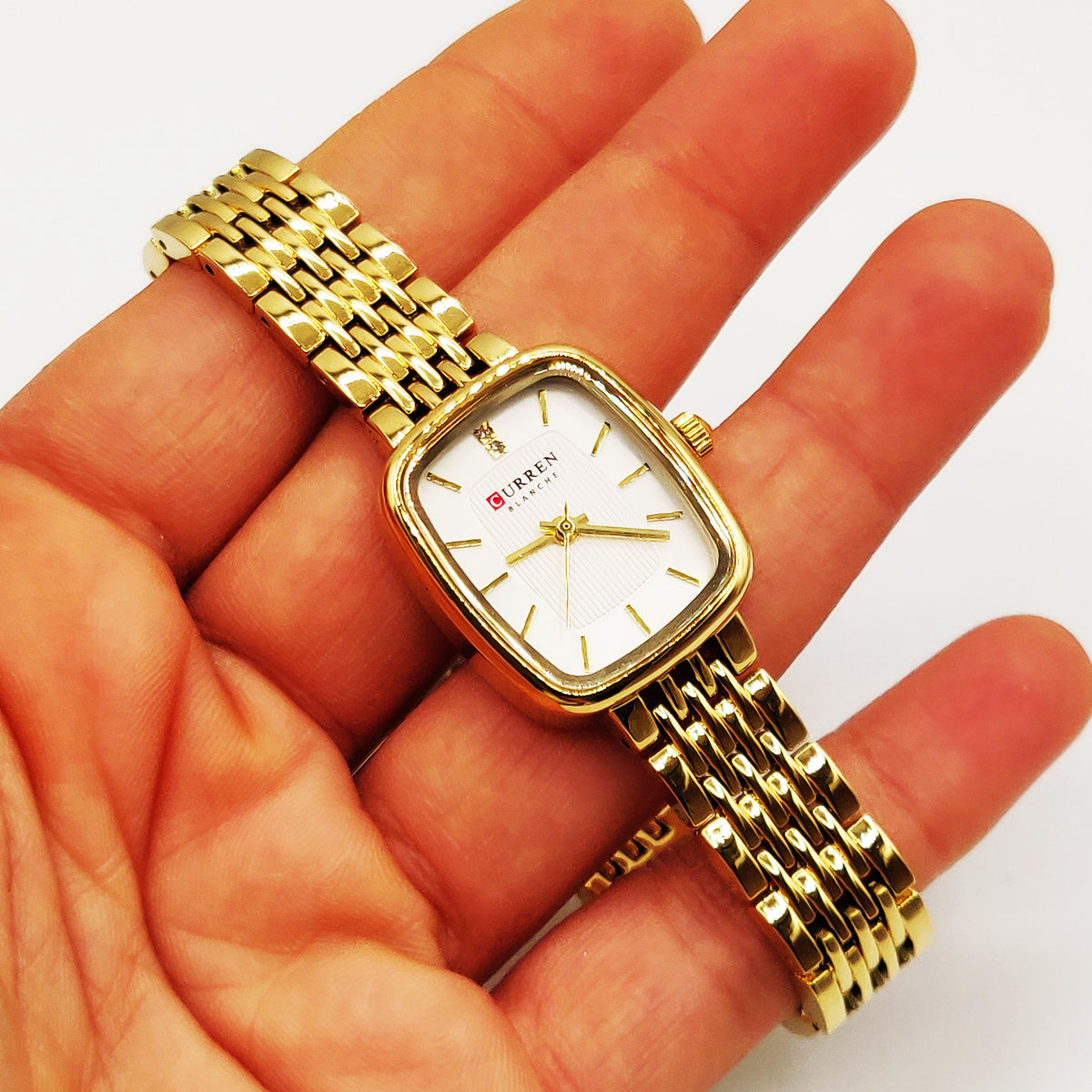 Montre Curren C9093L Bracelet Doré Fond Blanc
