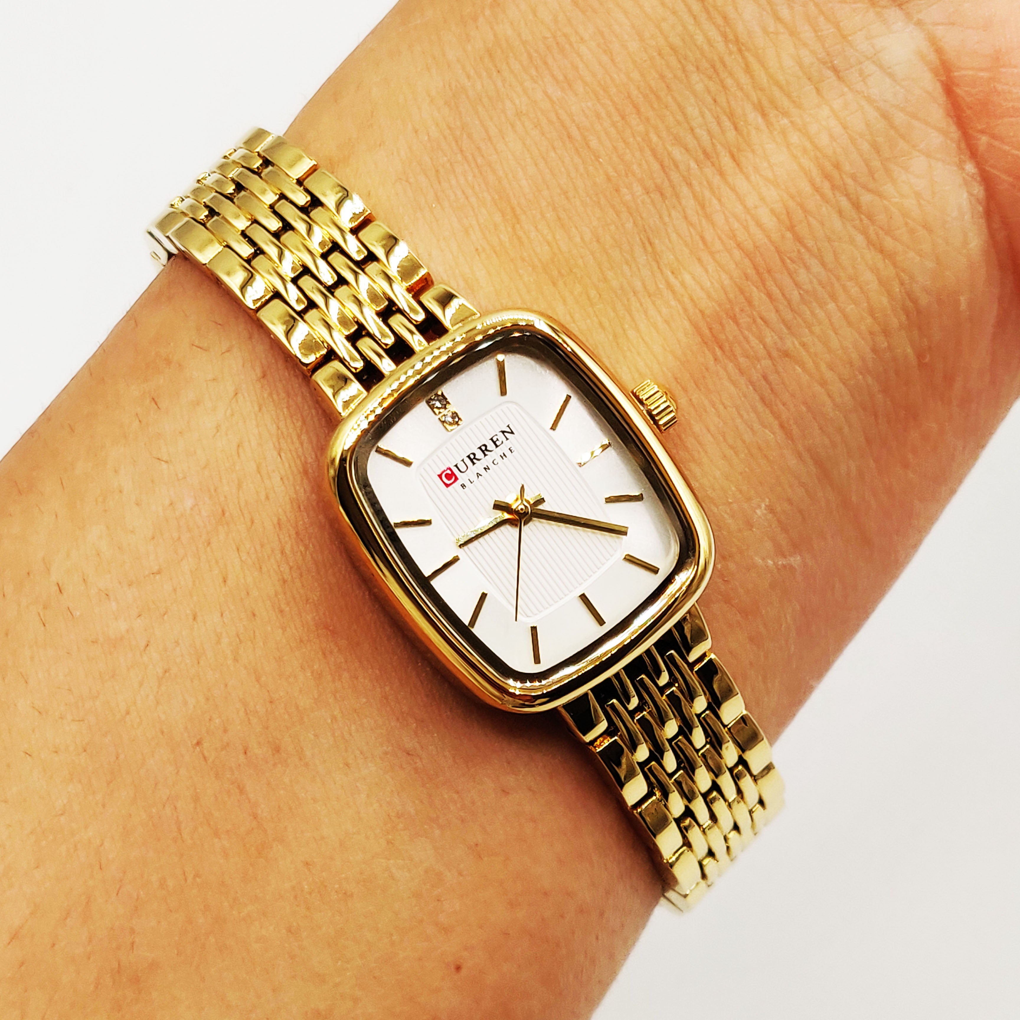 Montre Curren C9093L Bracelet Doré Fond Blanc