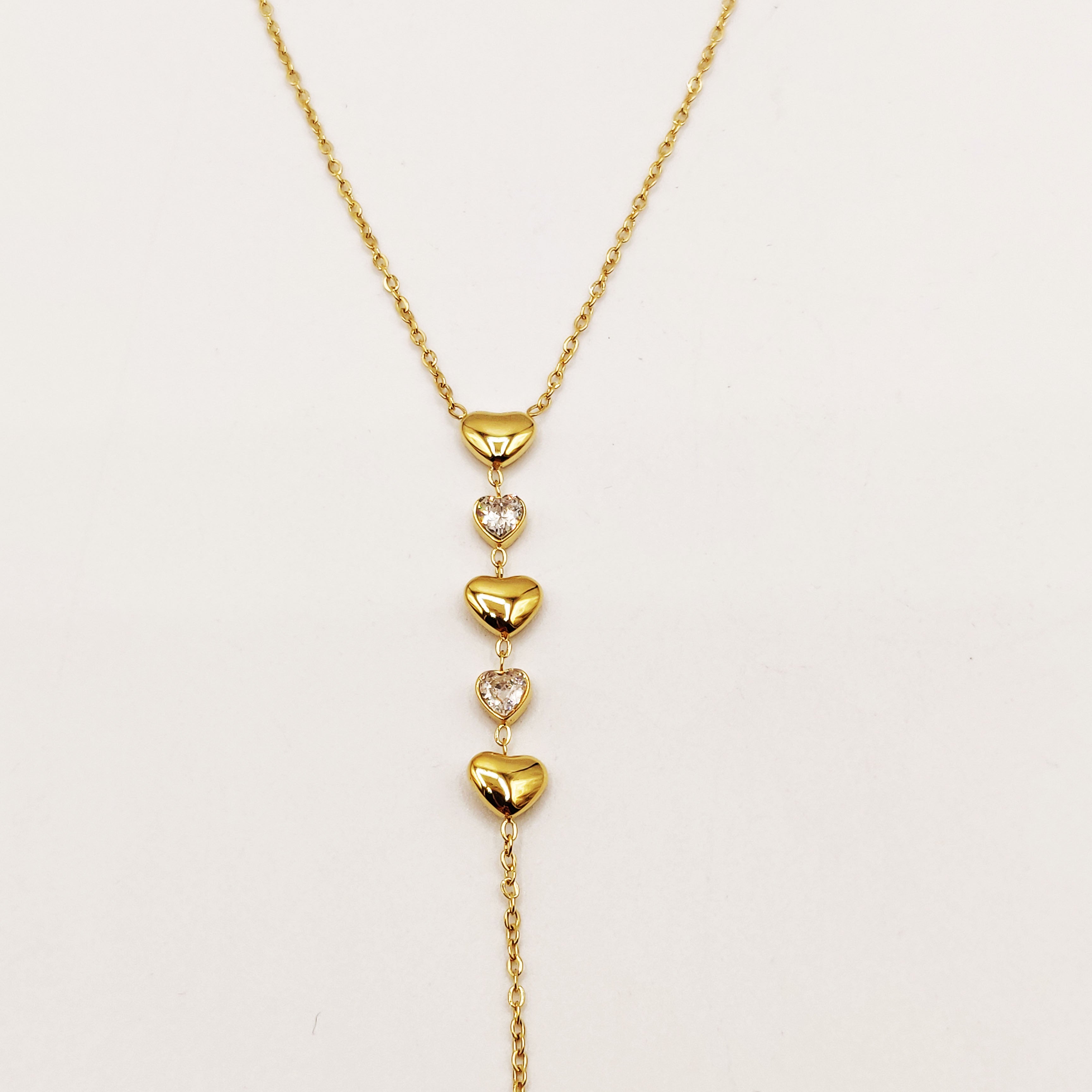 Collier Coeurs Bombés et Cristaux Luxe