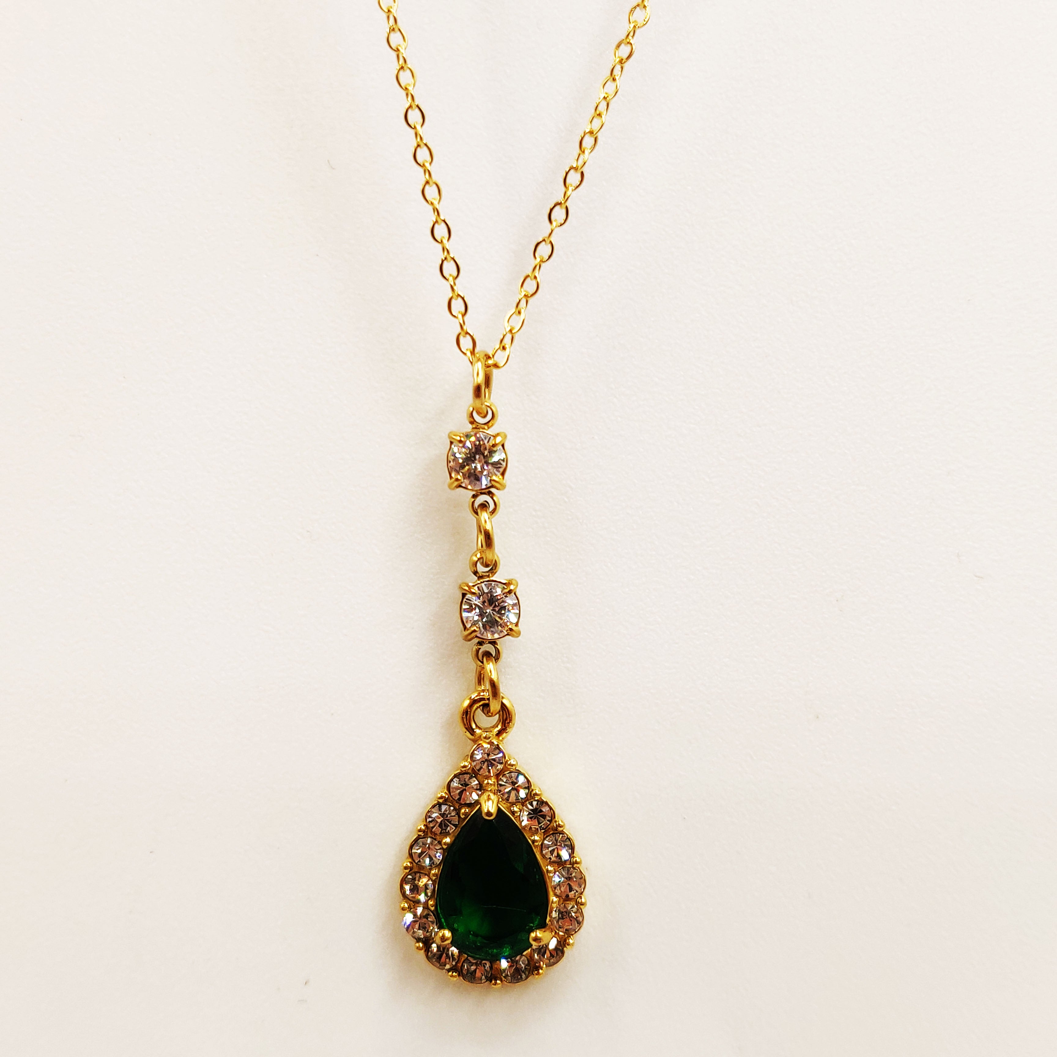 Collier Goutte Cristal Vert Tour Cristaux Luxe