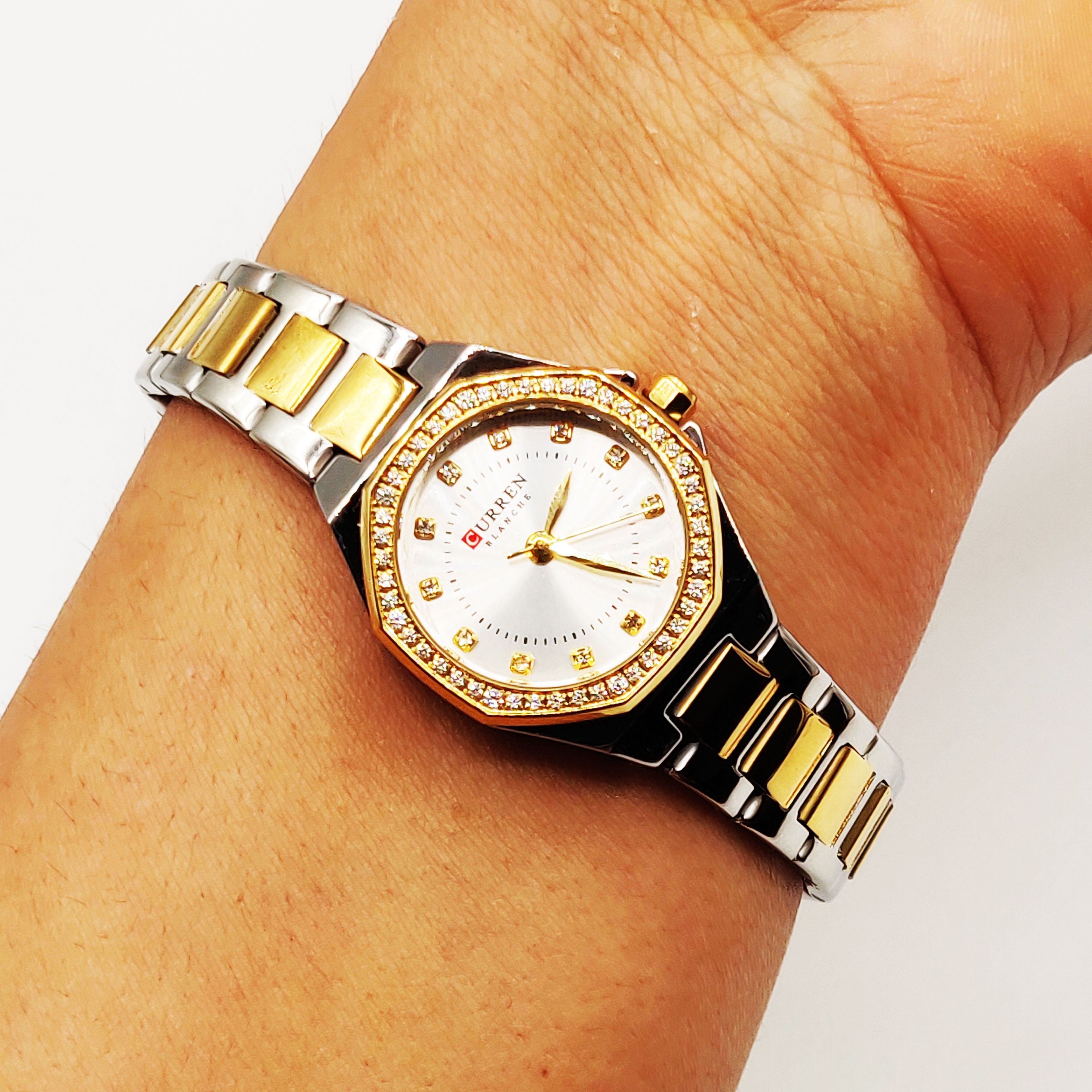 Montre Curren C9100L Bracelet Argenté et Doré Fond Blanc