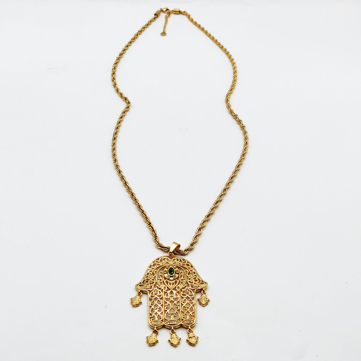 Collier Torsade Grand Pendentif Main de Fatma Motifs Orientaux Pierre Verte Luxe