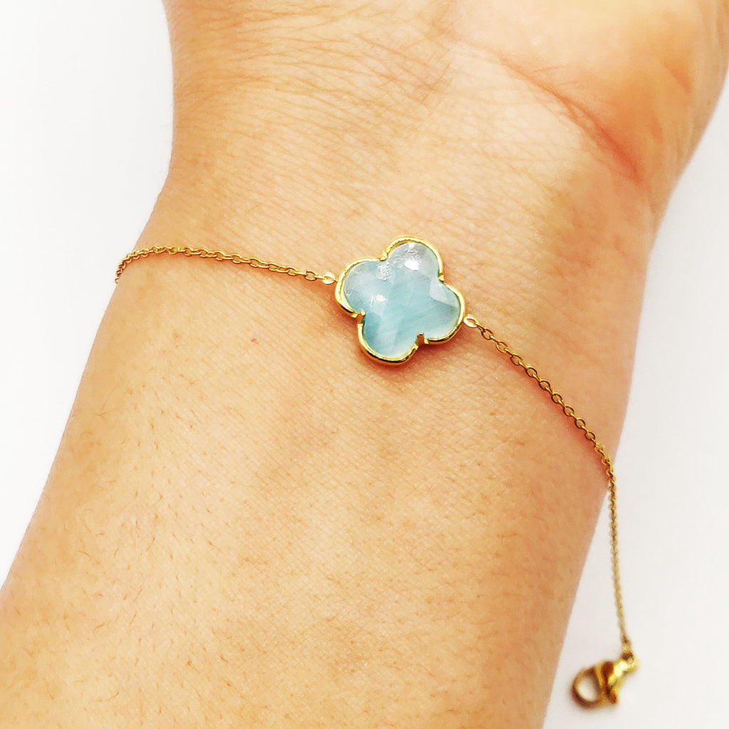 Bracelet Trèfle Pierre Bleue Claire