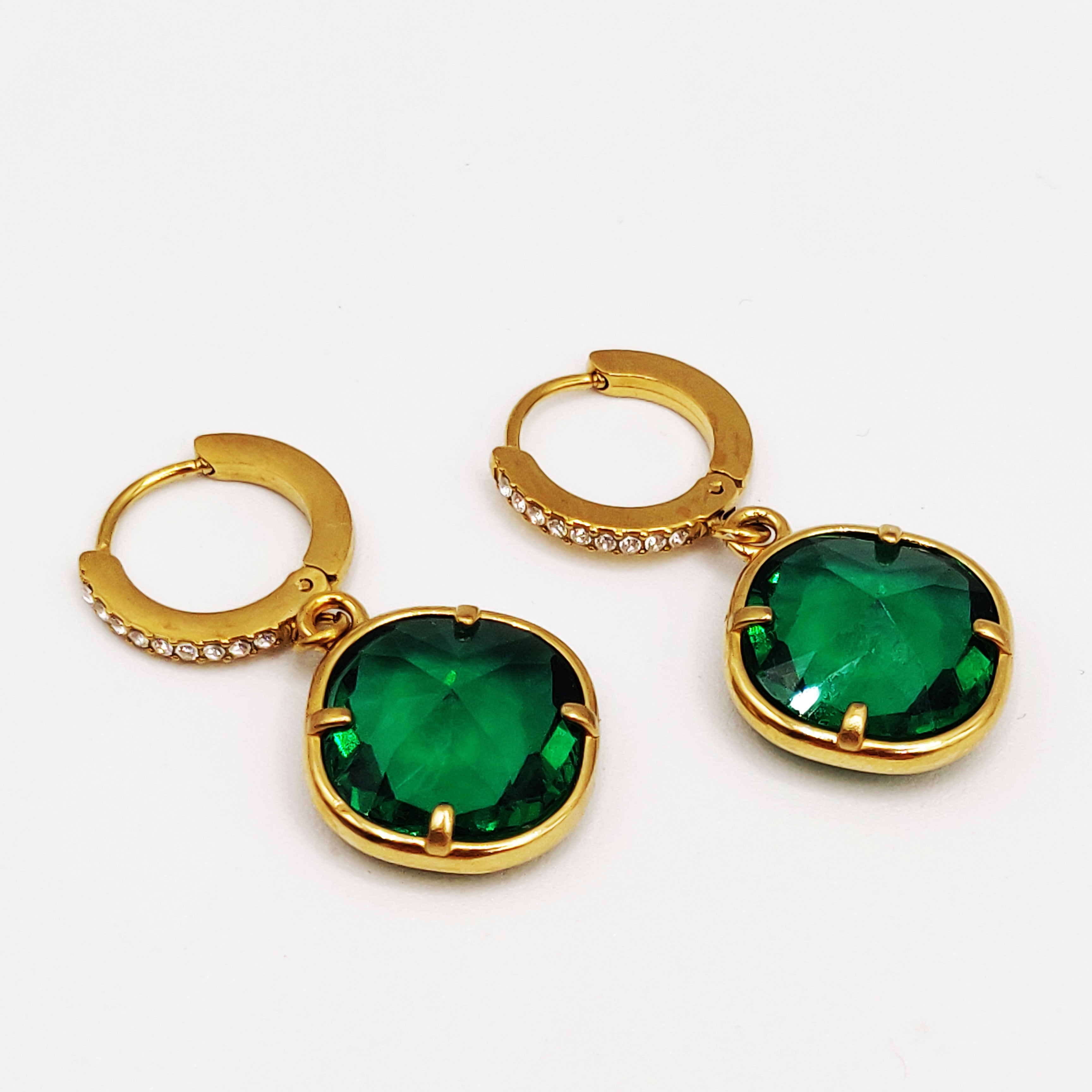 Boucles d'oreilles Multi Cristaux Losanges Verts Luxe