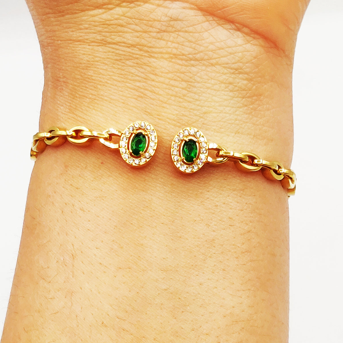 Bracelet Rigide Chaîne Ovales Cristaux Verts Luxe