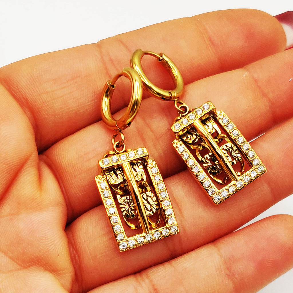 Boucles d'oreilles Maille Royale Carré Cristaux Luxe