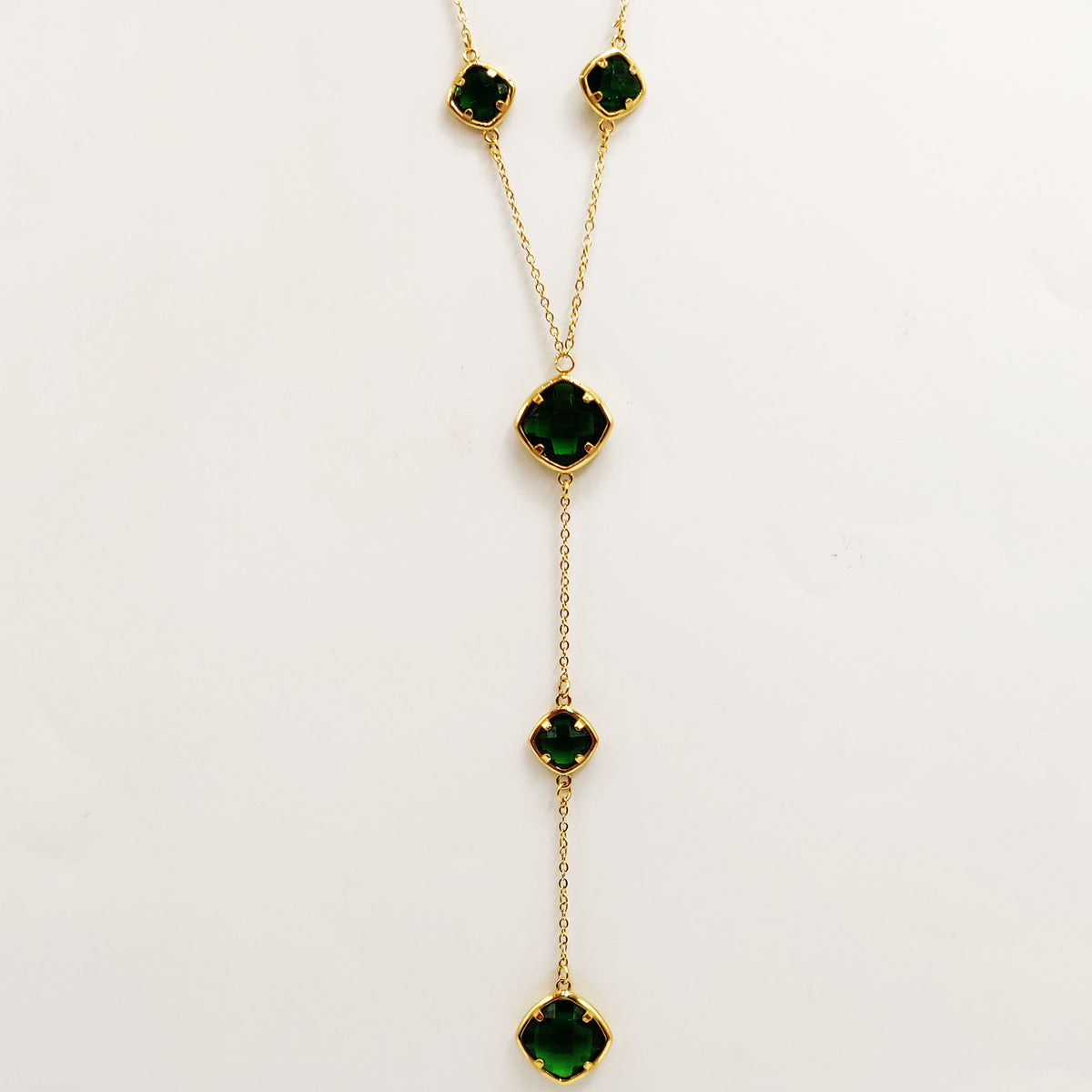 Collier Multi Cristaux Losanges Verts Descendant Luxe