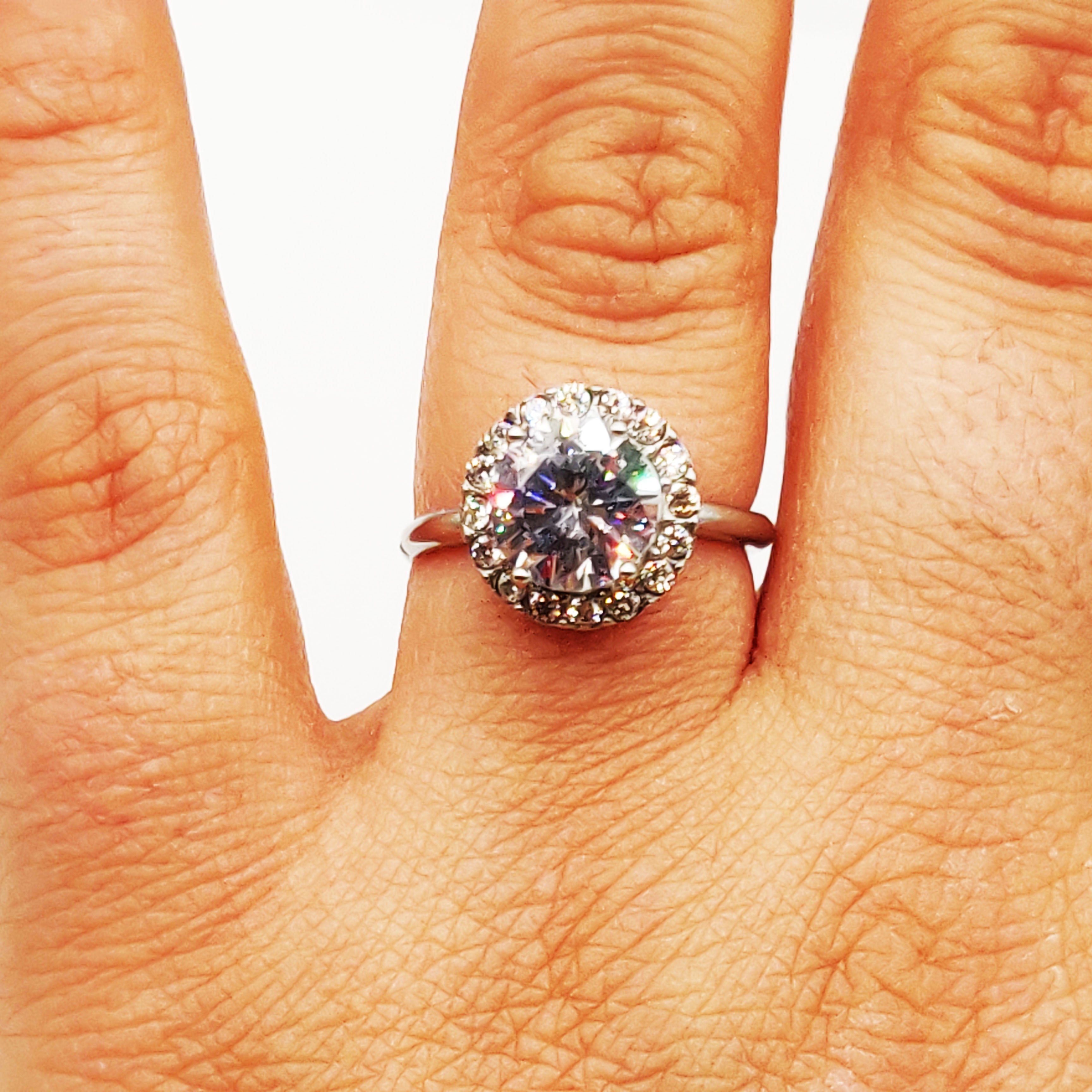 Bague Grand Cristal Rond Tour Cristaux Argenté