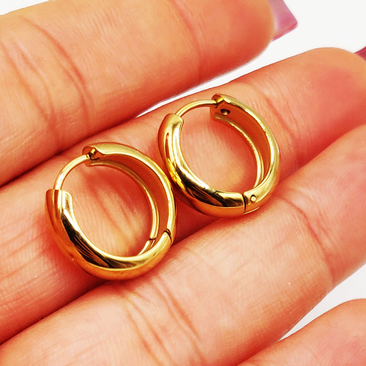 Boucles d'oreilles Créoles Bombées Simples