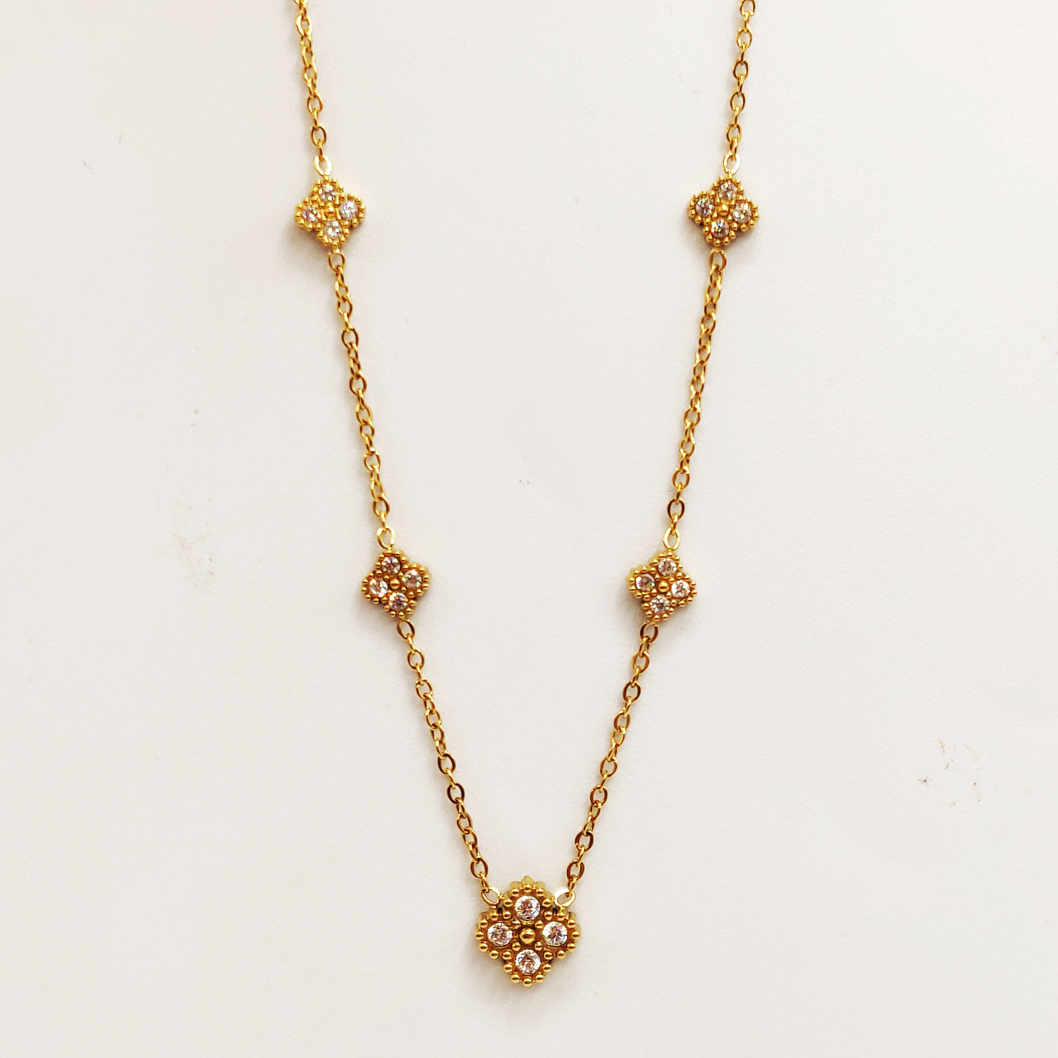 Collier Trèfle 4 Cristaux Tour Perles d'imitation Dorées Luxe