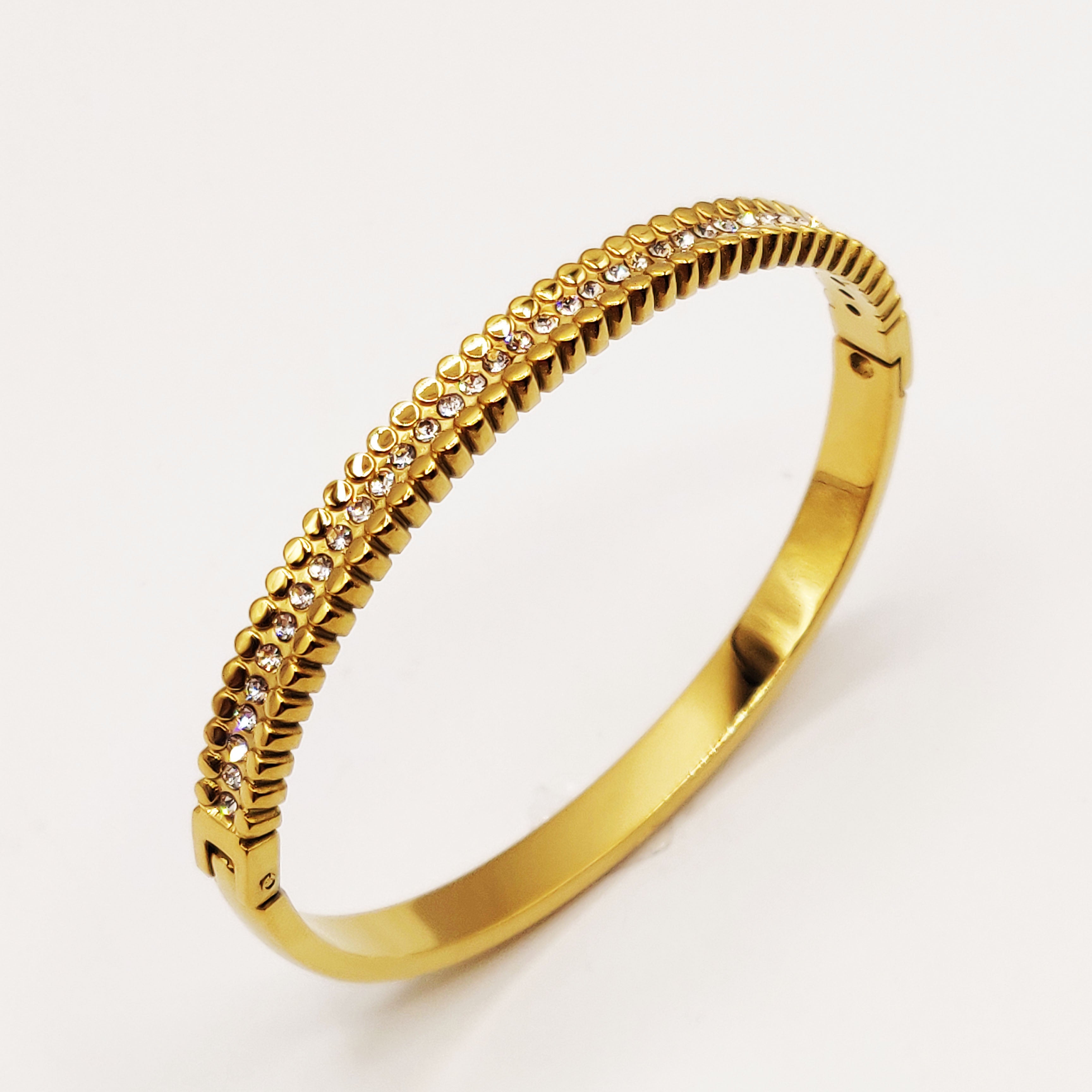 Bracelet Rigide Ronds Dorés et Cristaux Luxe